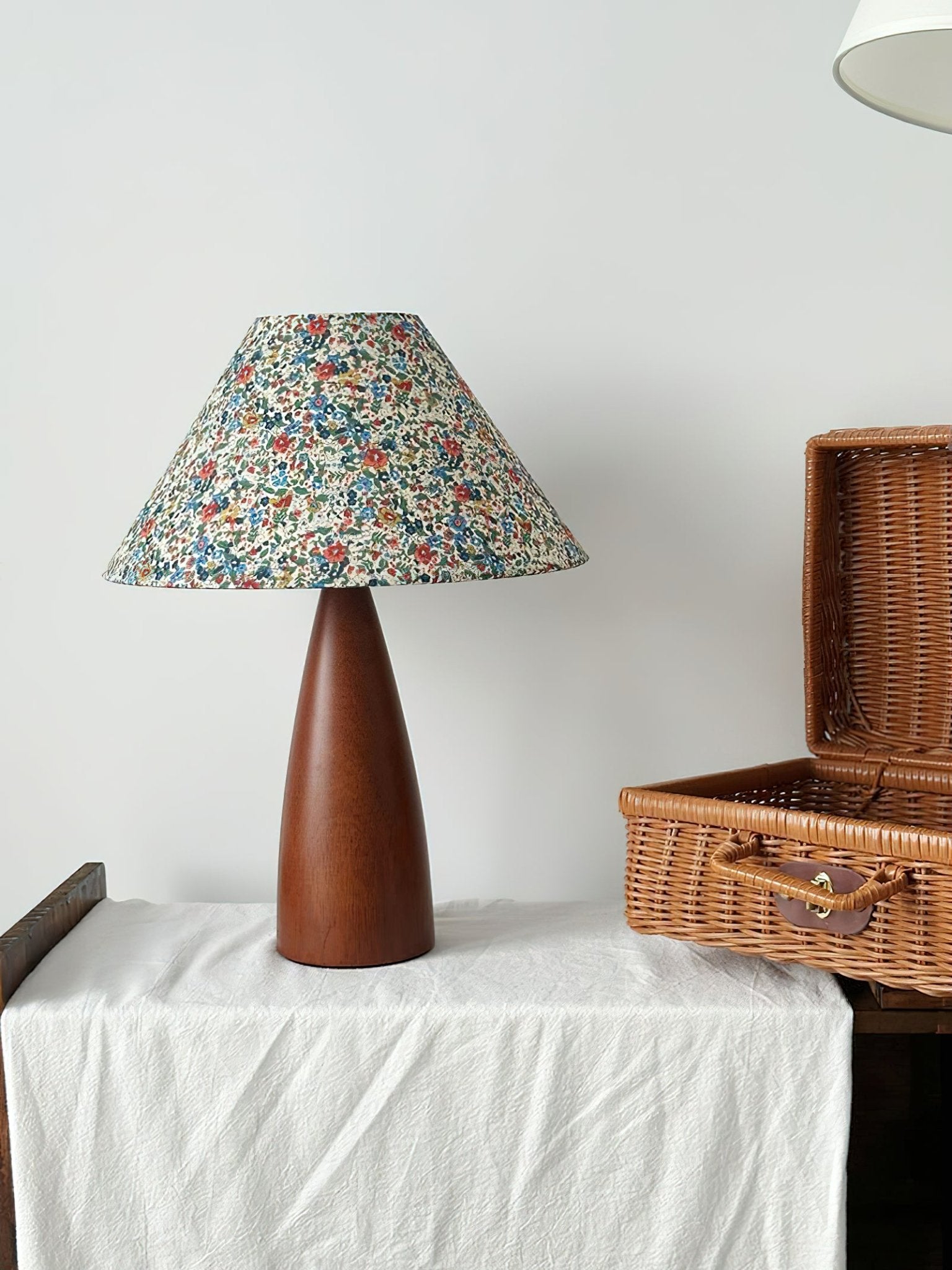 Candice Vintage Wood Table Lamp - Letslighting