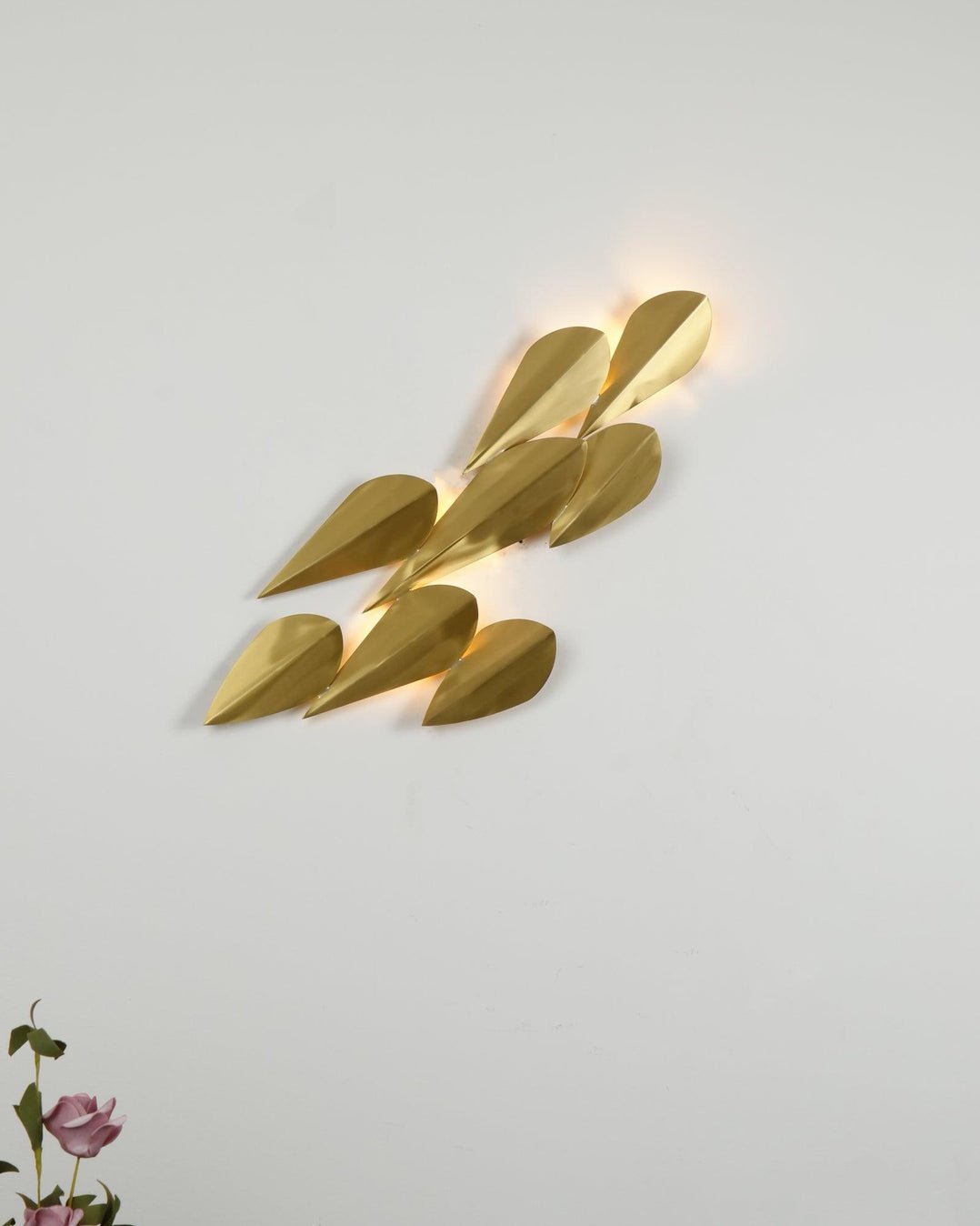 Avynis Abstract Brass Wall Light - Letslighting