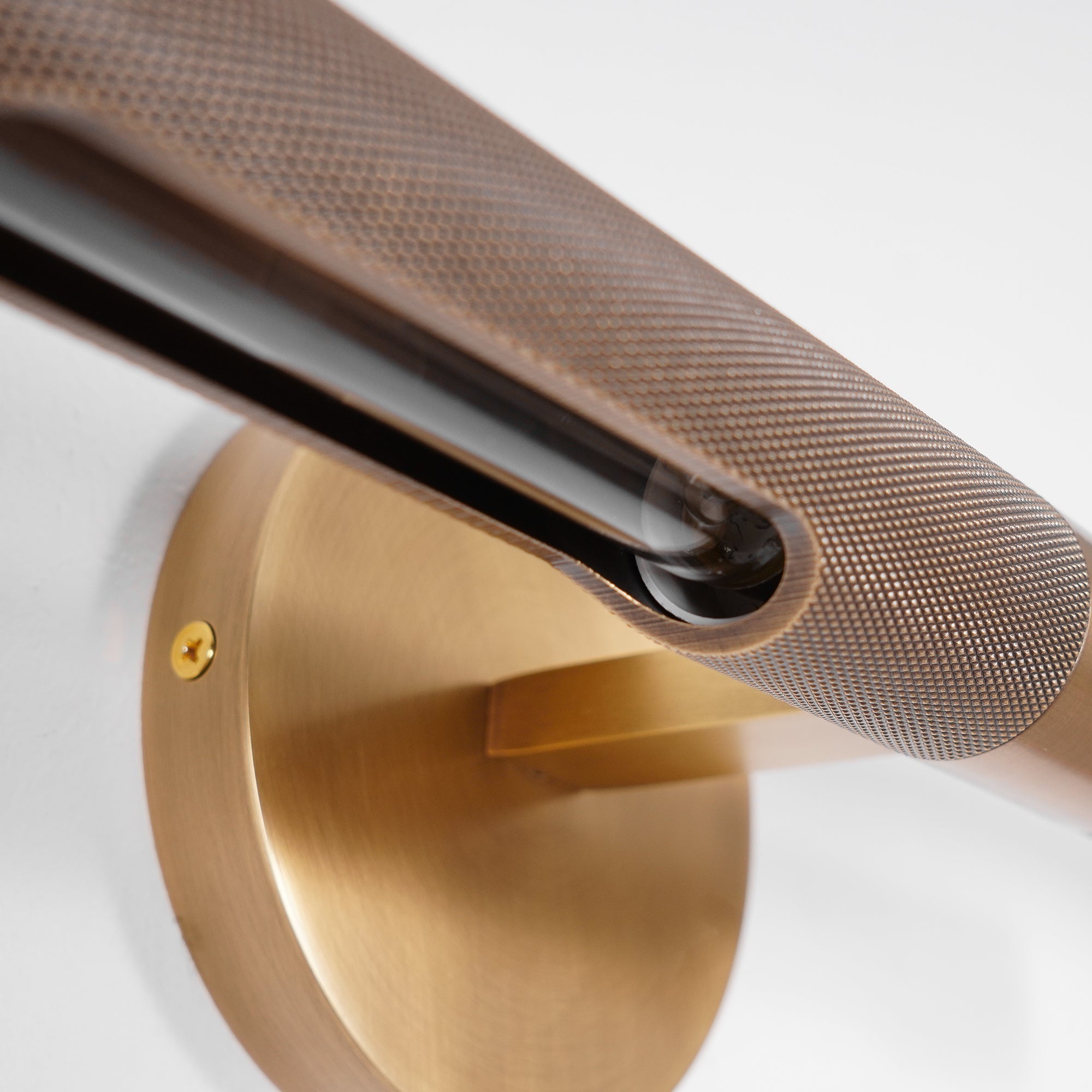 Solvain Modern Brass LED Wall Light - Letslighting