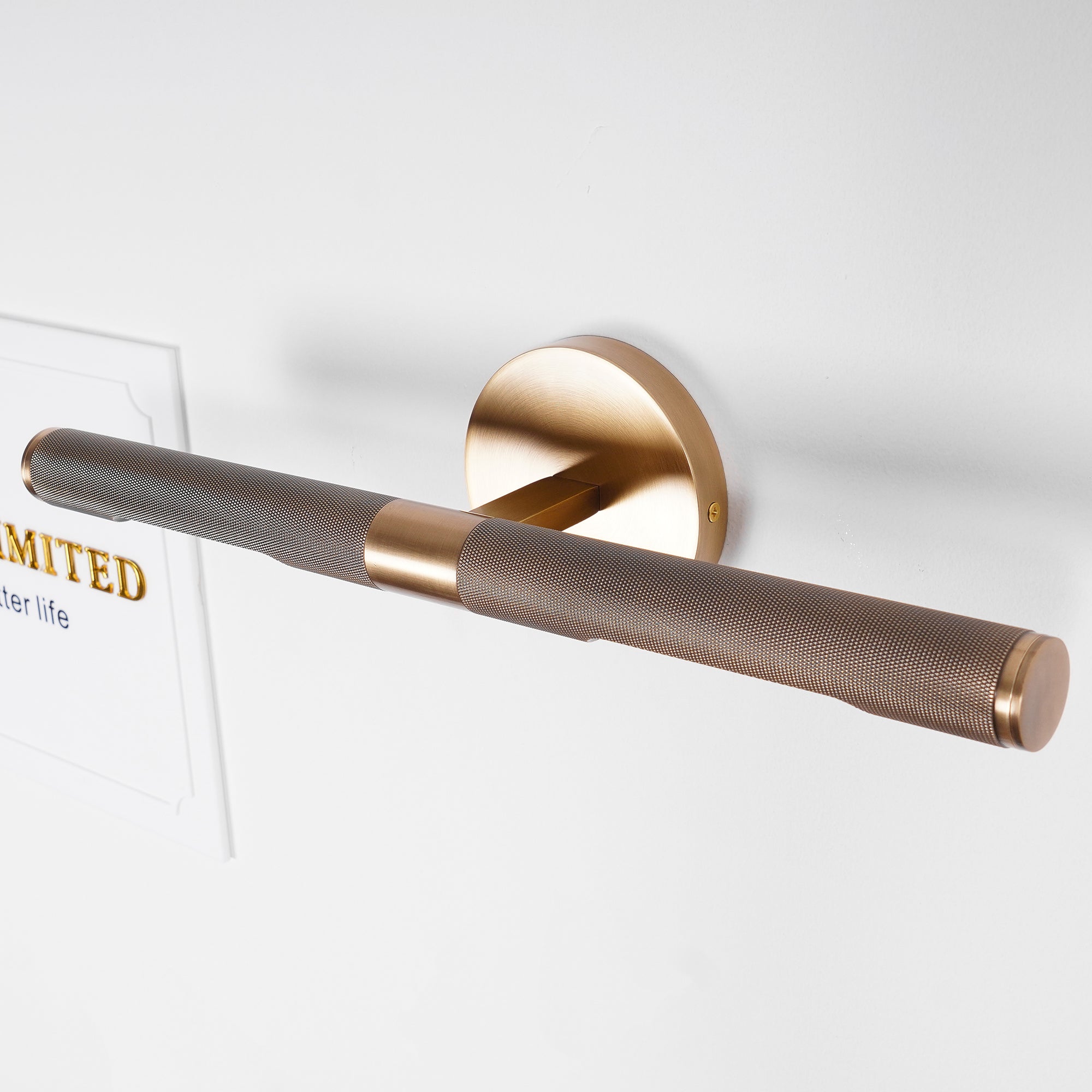Solvain Modern Brass LED Wall Light - Letslighting