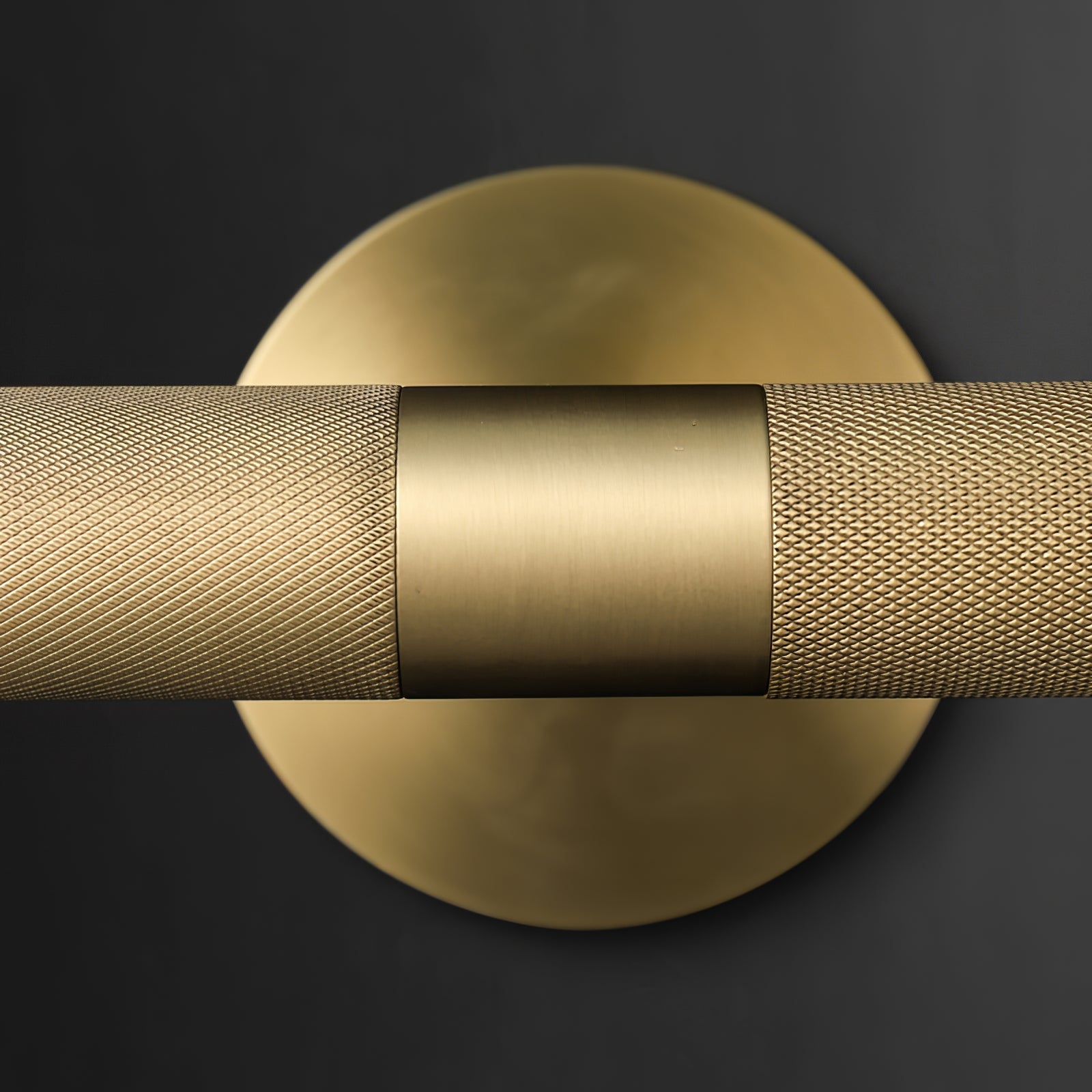 Solvain Modern Brass LED Wall Light - Letslighting