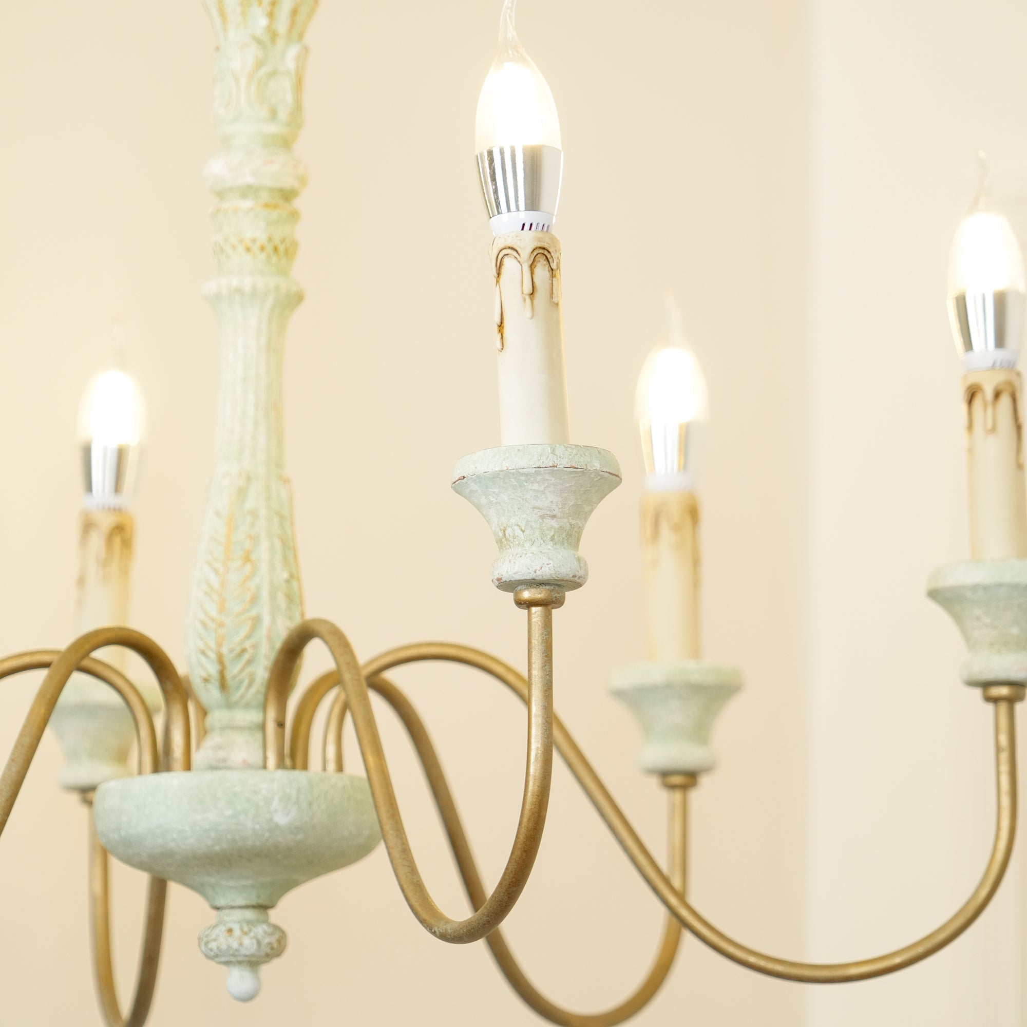Ljomuvyi Traditional Farmhouse Wood Chandelier - Letslighting