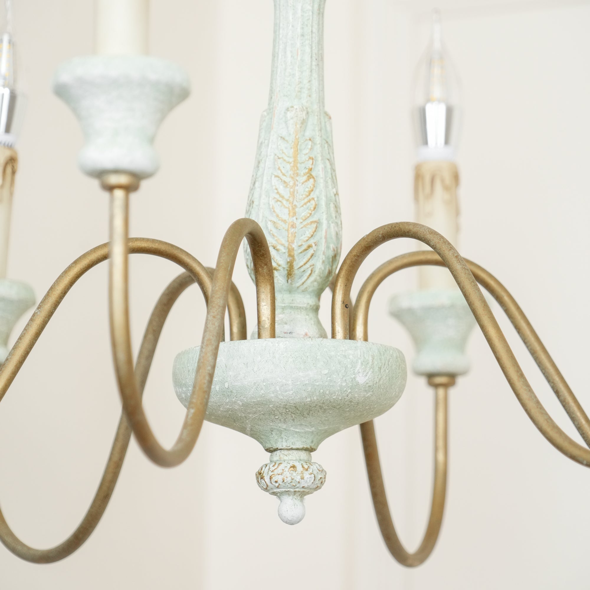 Ljomuvyi Traditional Farmhouse Wood Chandelier - Letslighting