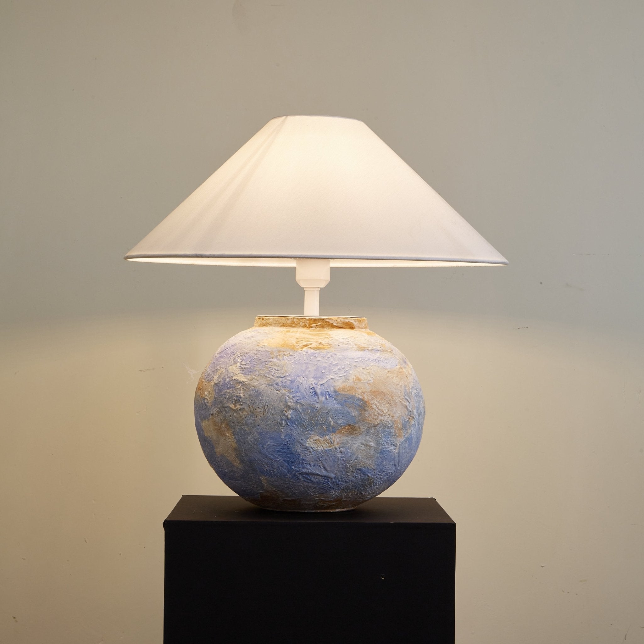 Lydia Modern Table Lamp - Letslighting