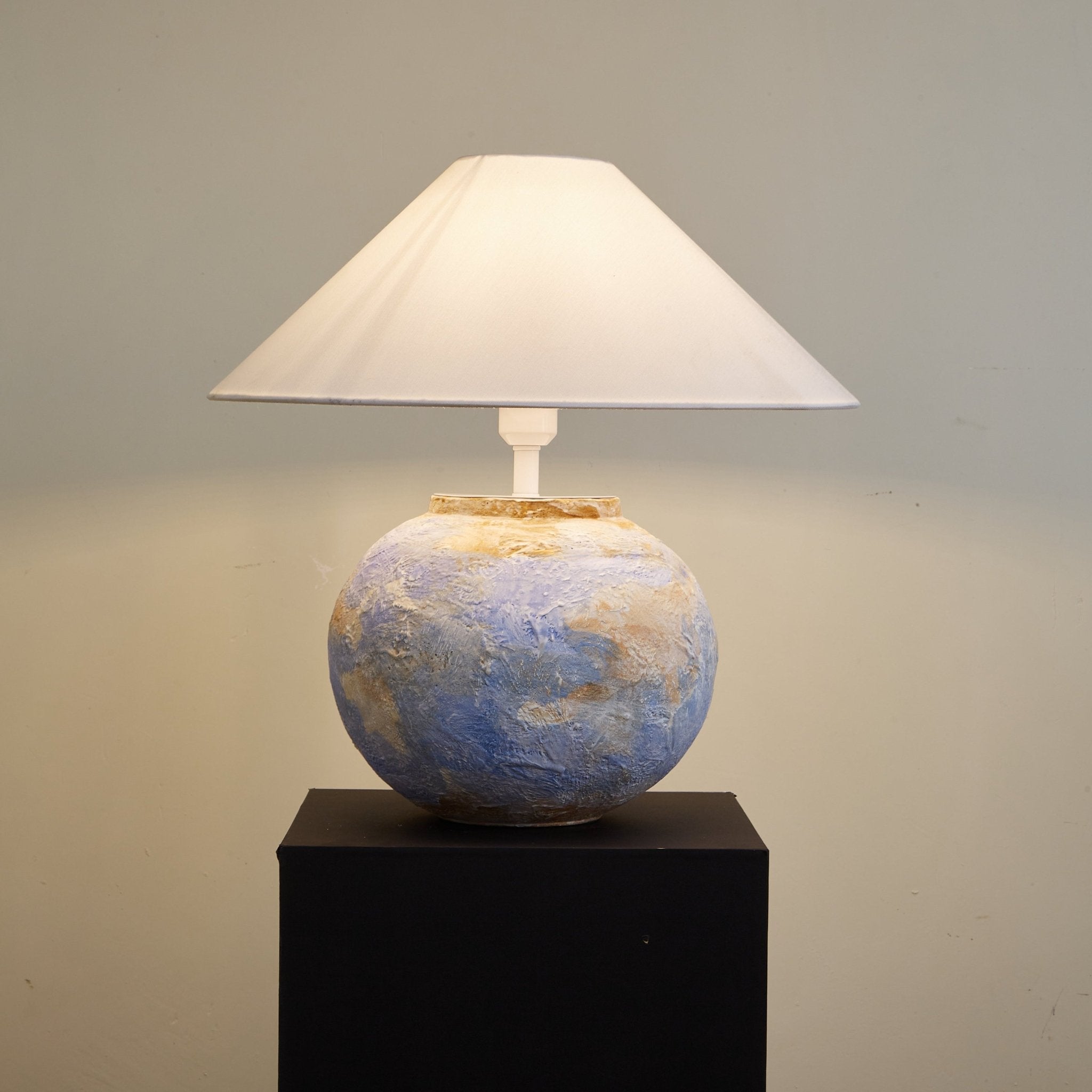 Lydia Modern Table Lamp - Letslighting