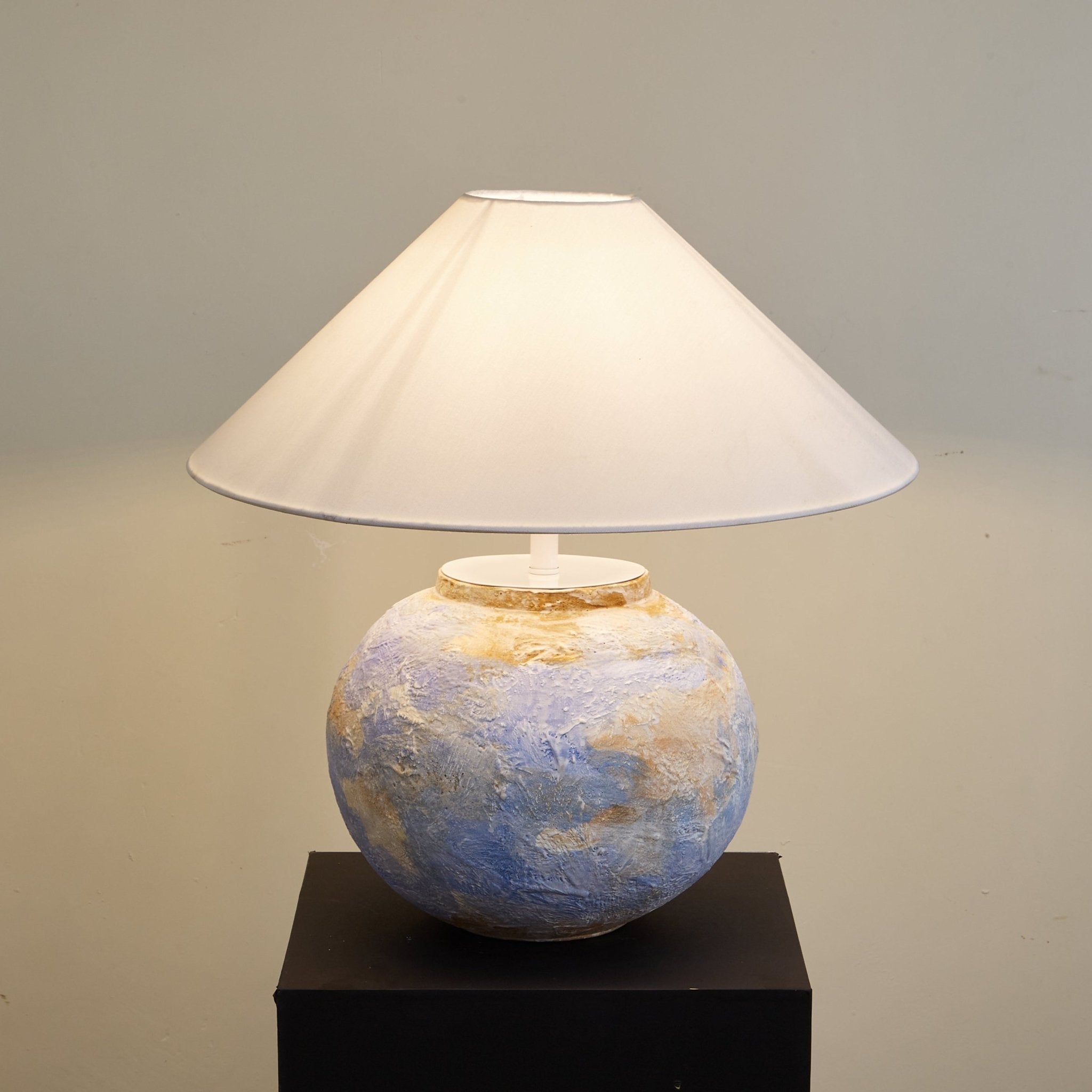 Lydia Modern Table Lamp - Letslighting