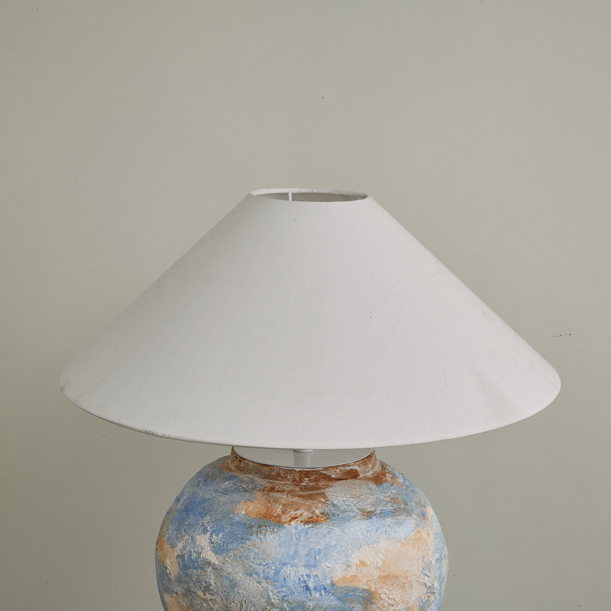 Lydia Modern Table Lamp - Letslighting