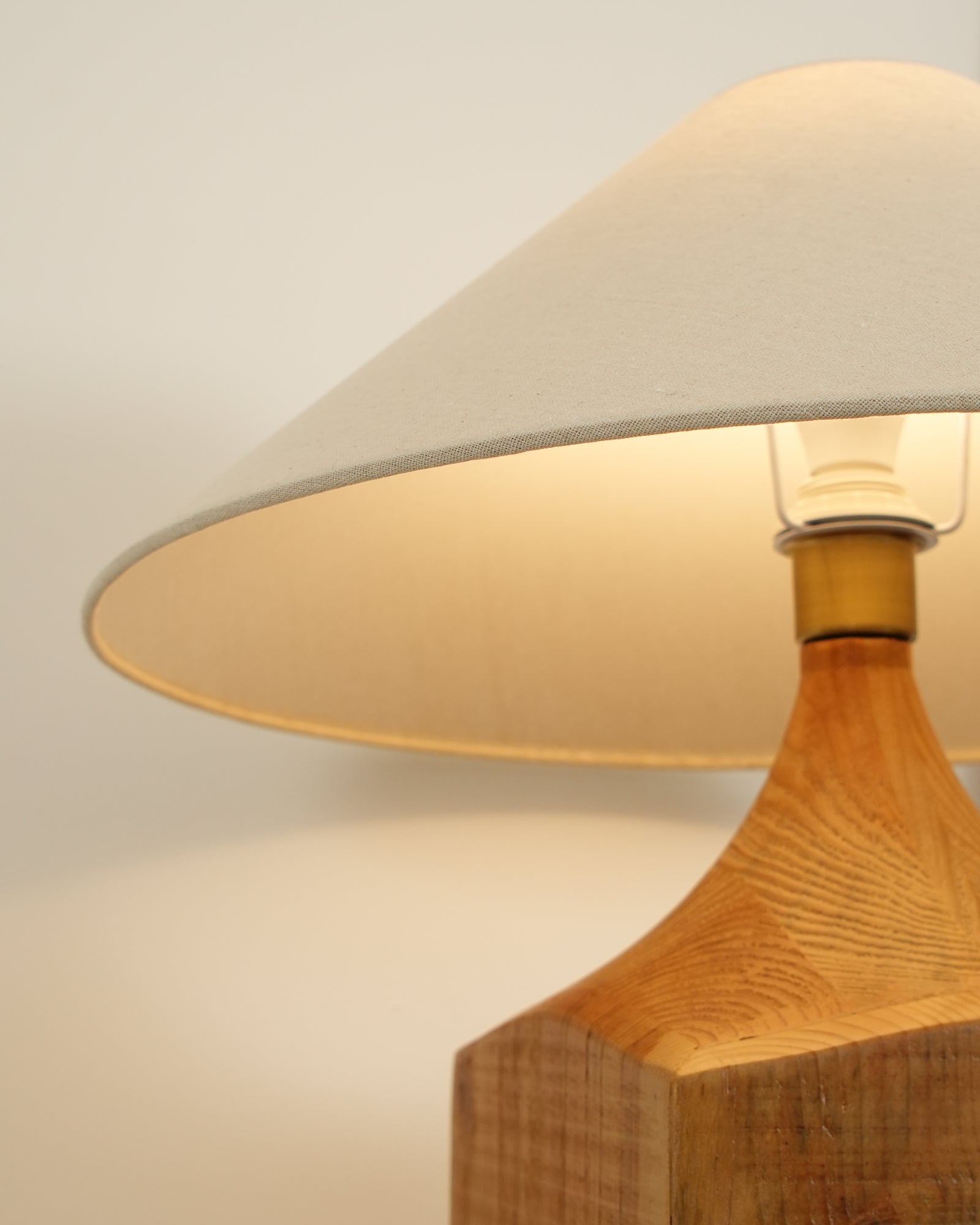 Rustica Timber Column Floor Lamp - Letslighting