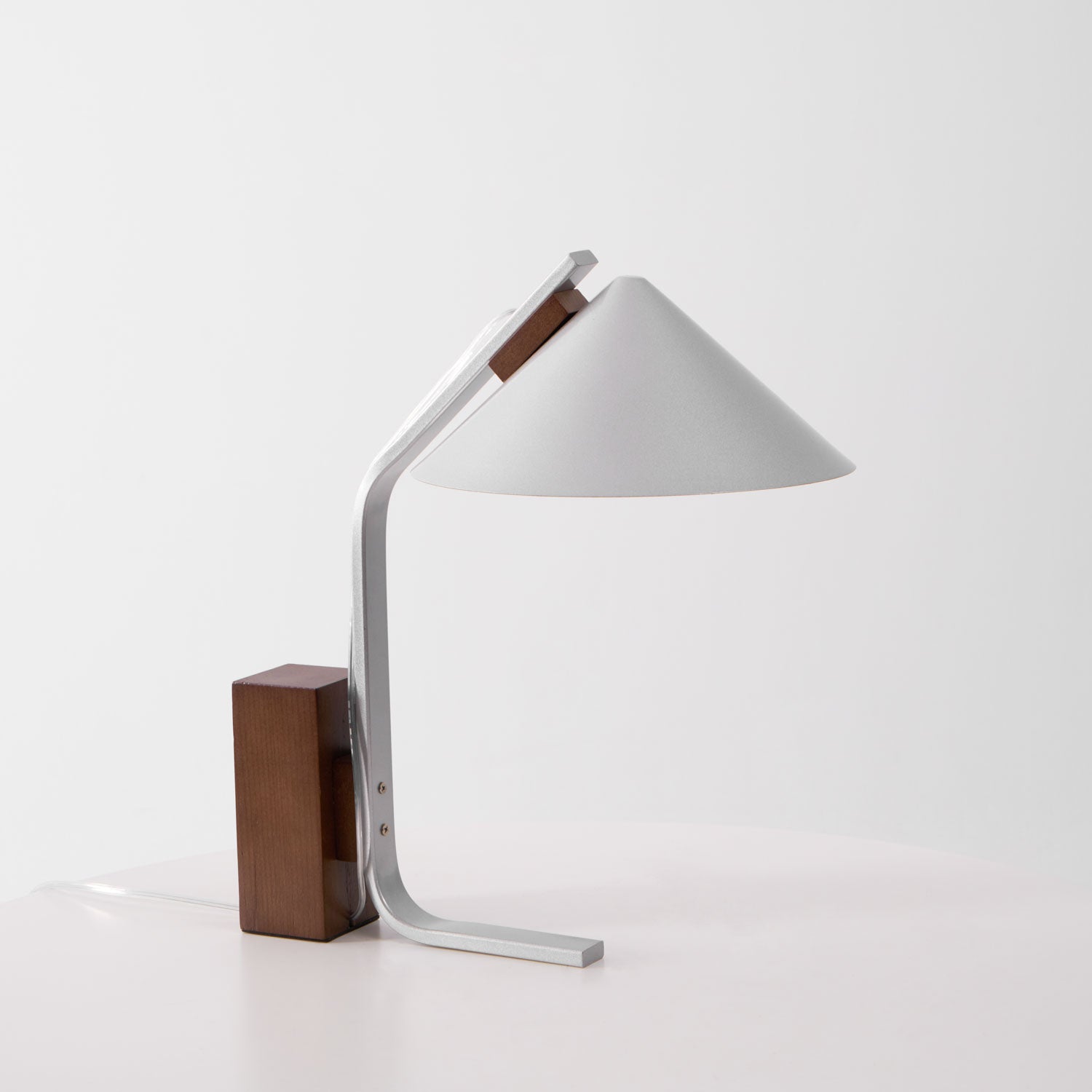 Ryan Modern Table Lamp - Letslighting