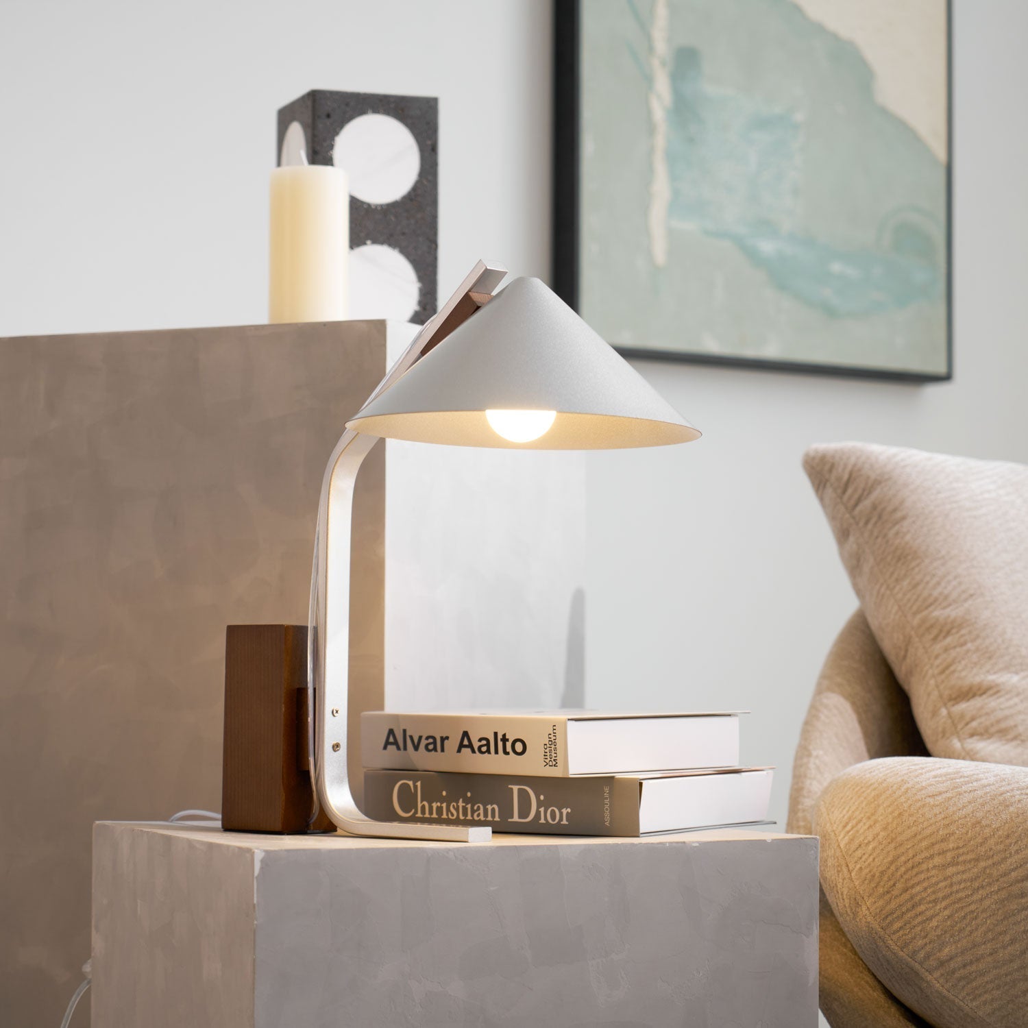 Ryan Modern Table Lamp - Letslighting