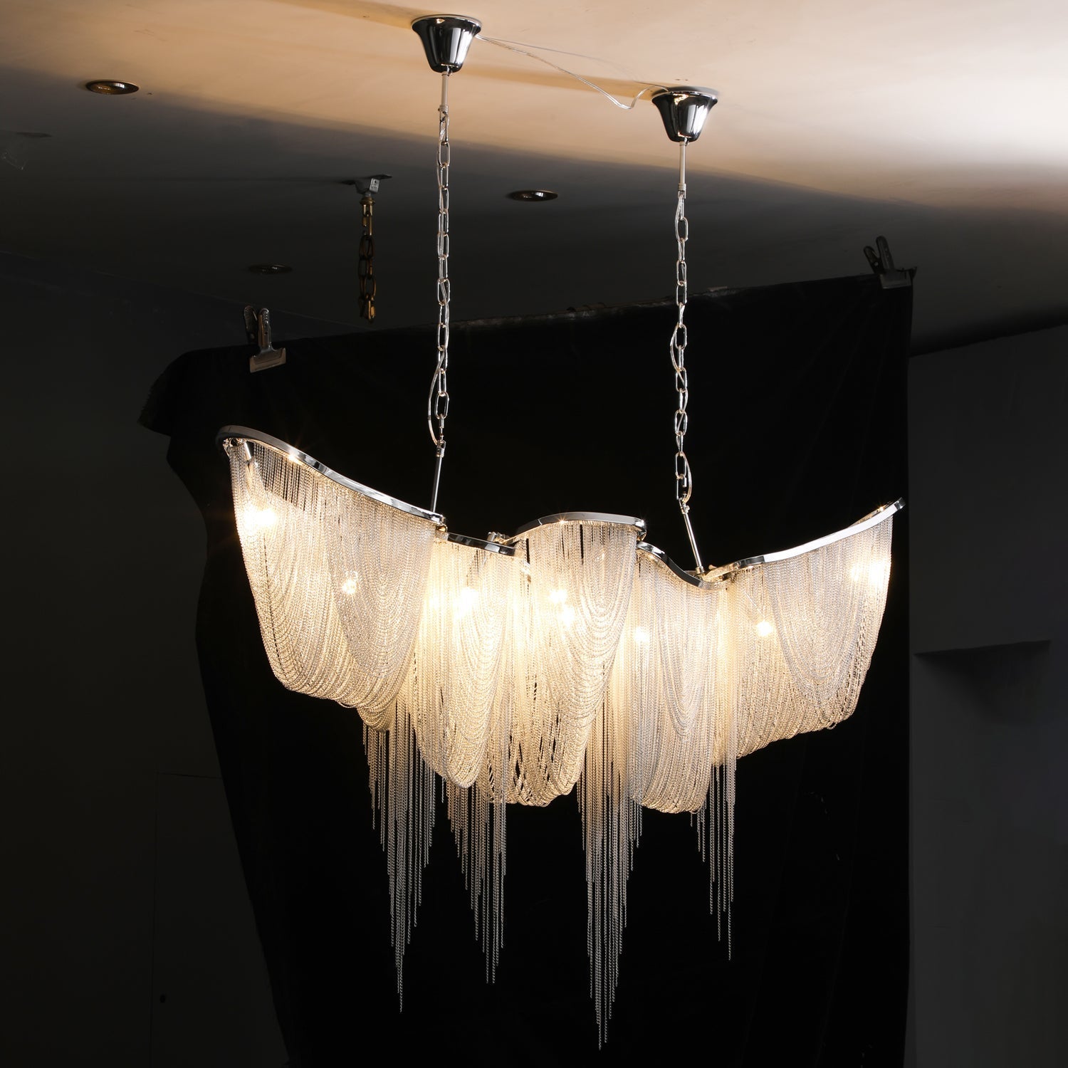 Ark Tassel Chandelier - Blowlighting