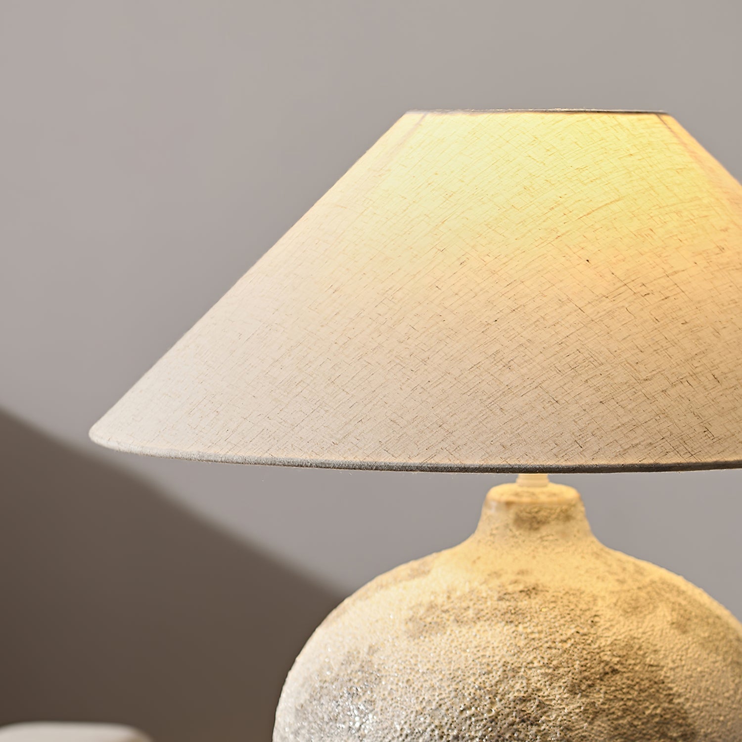 Riona Natural Fabric Ceramics Table Lamp - Letslighting