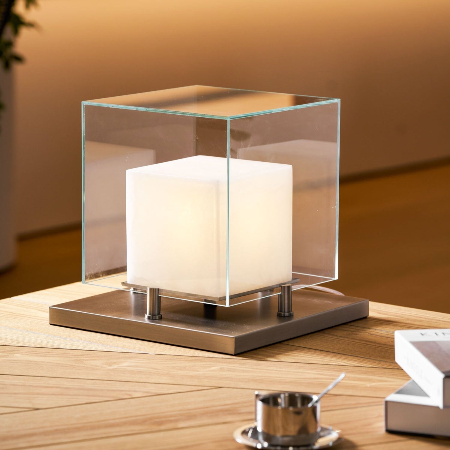 Cubo Alabaster Table Lamp