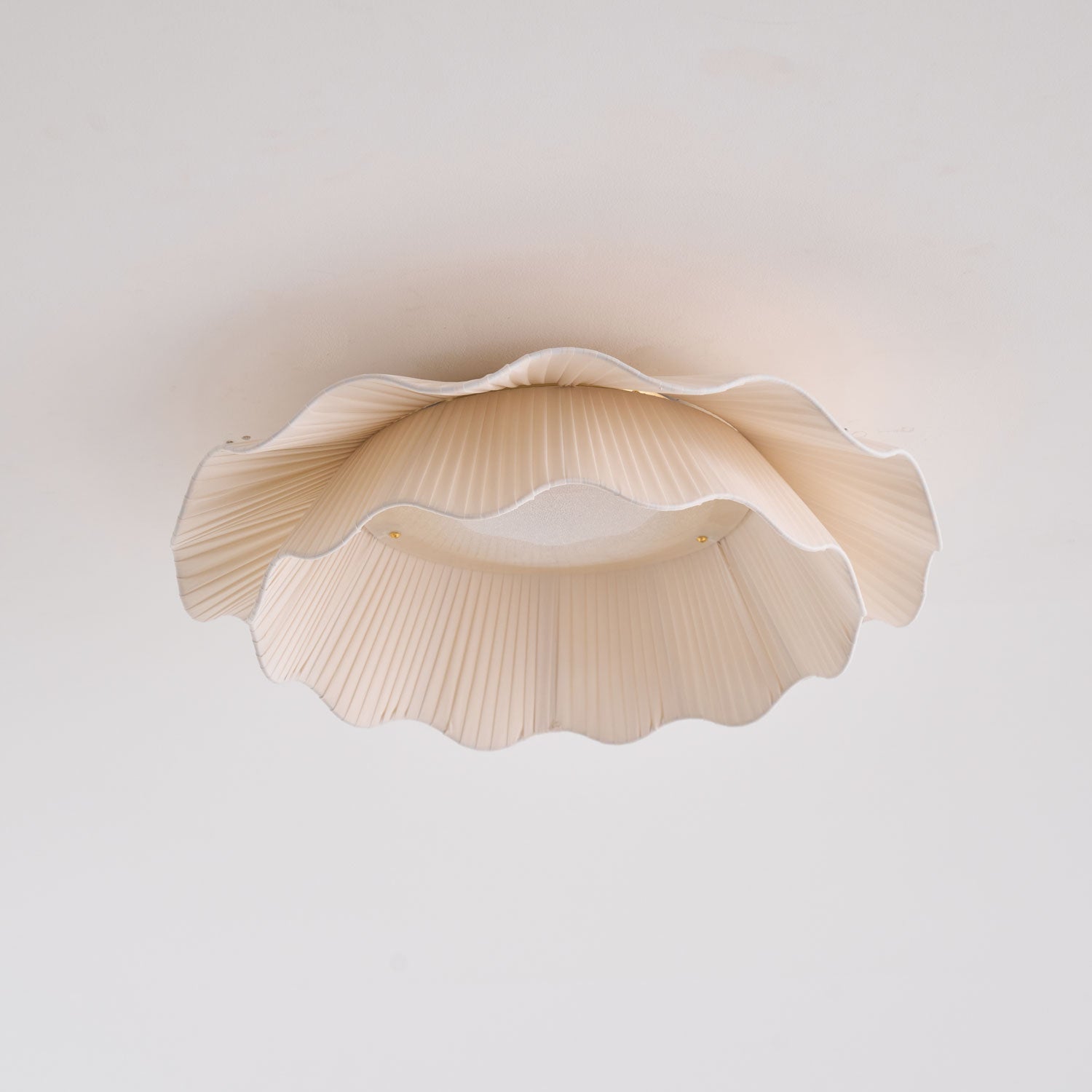 Mylirira Premium Elegance Wave Brass Fabric Ceiling Lamp - Letslighting