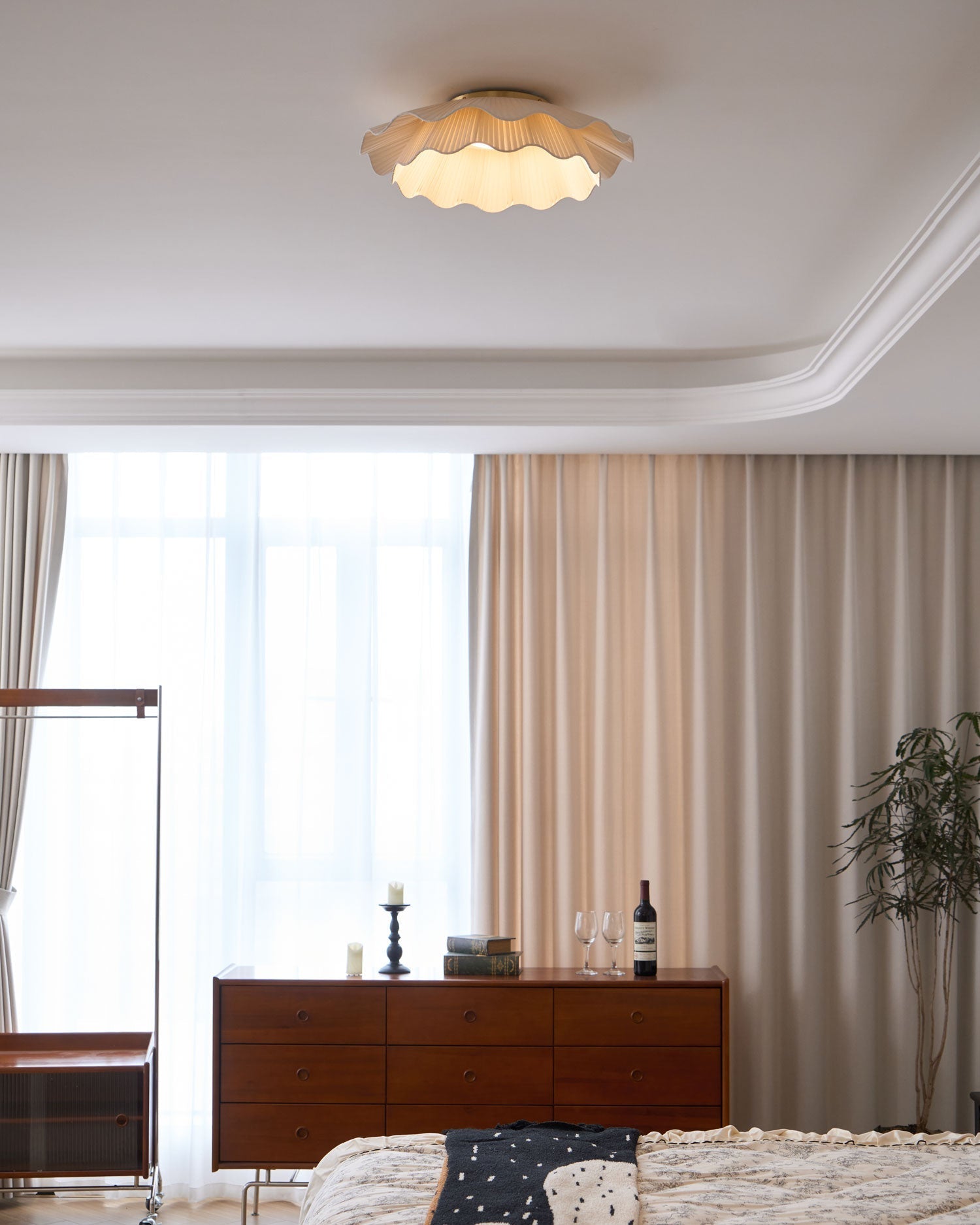 Mylirira Premium Elegance Wave Brass Fabric Ceiling Lamp - Letslighting