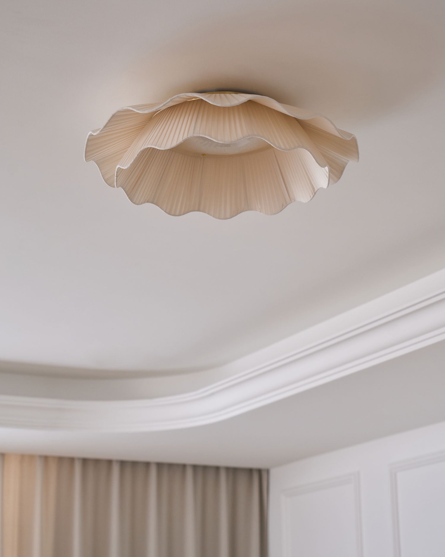 Mylirira Premium Elegance Wave Brass Fabric Ceiling Lamp - Letslighting