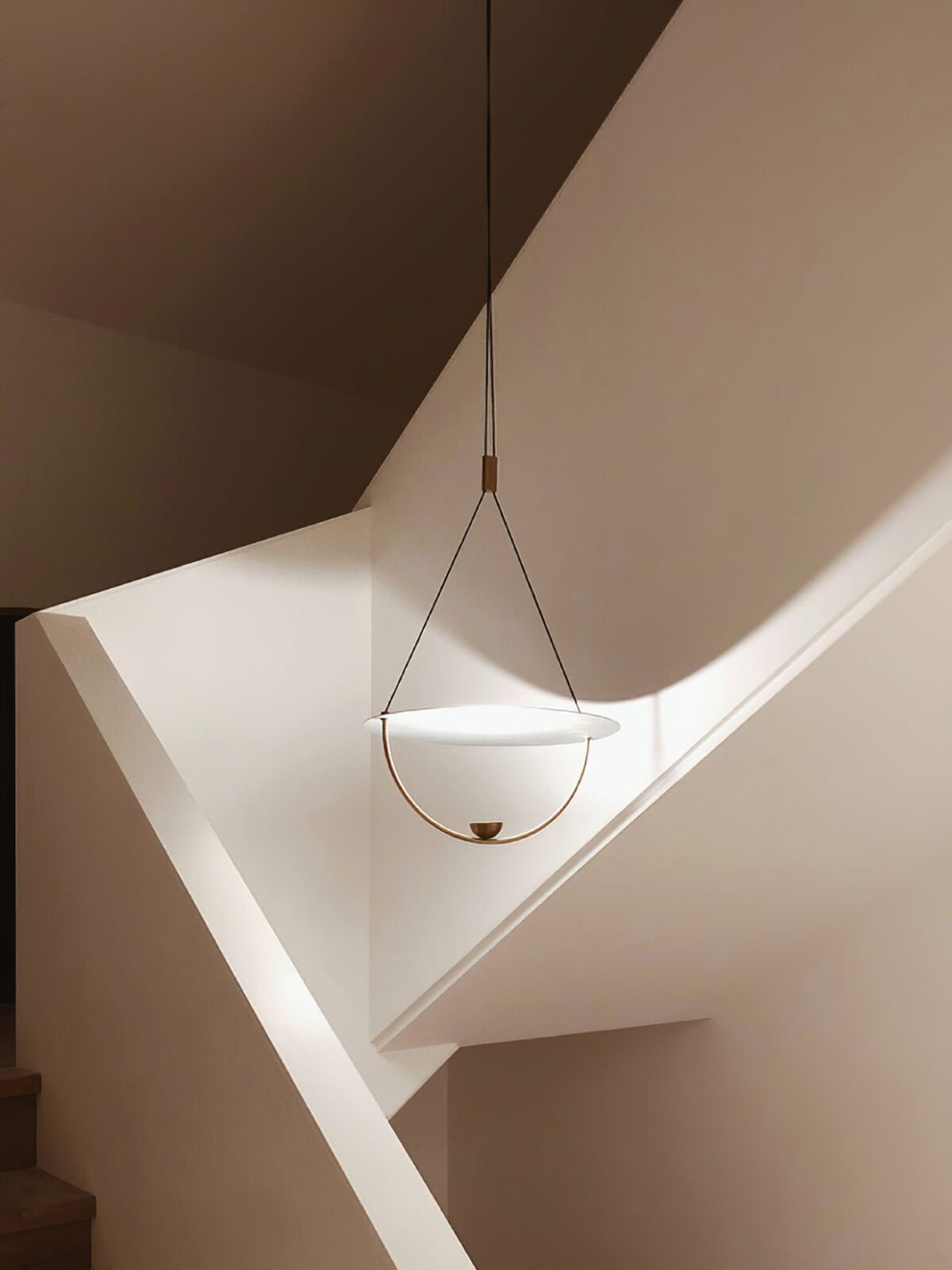 Vecaros Modern Minimalist Disc Pendant Lamp - Letslighting