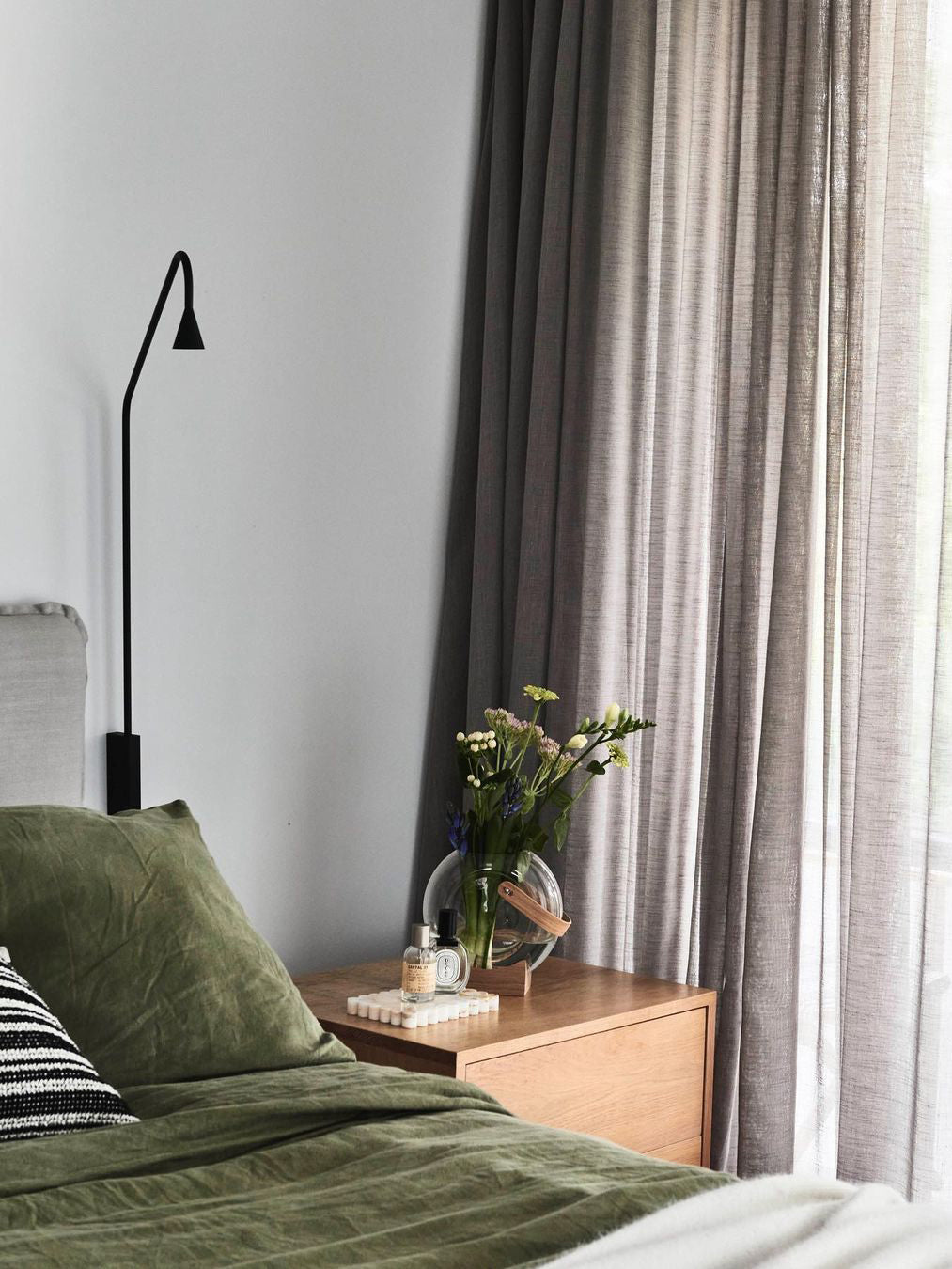 Vesolel Modern Minimalist Wall Lamp - Letslighting