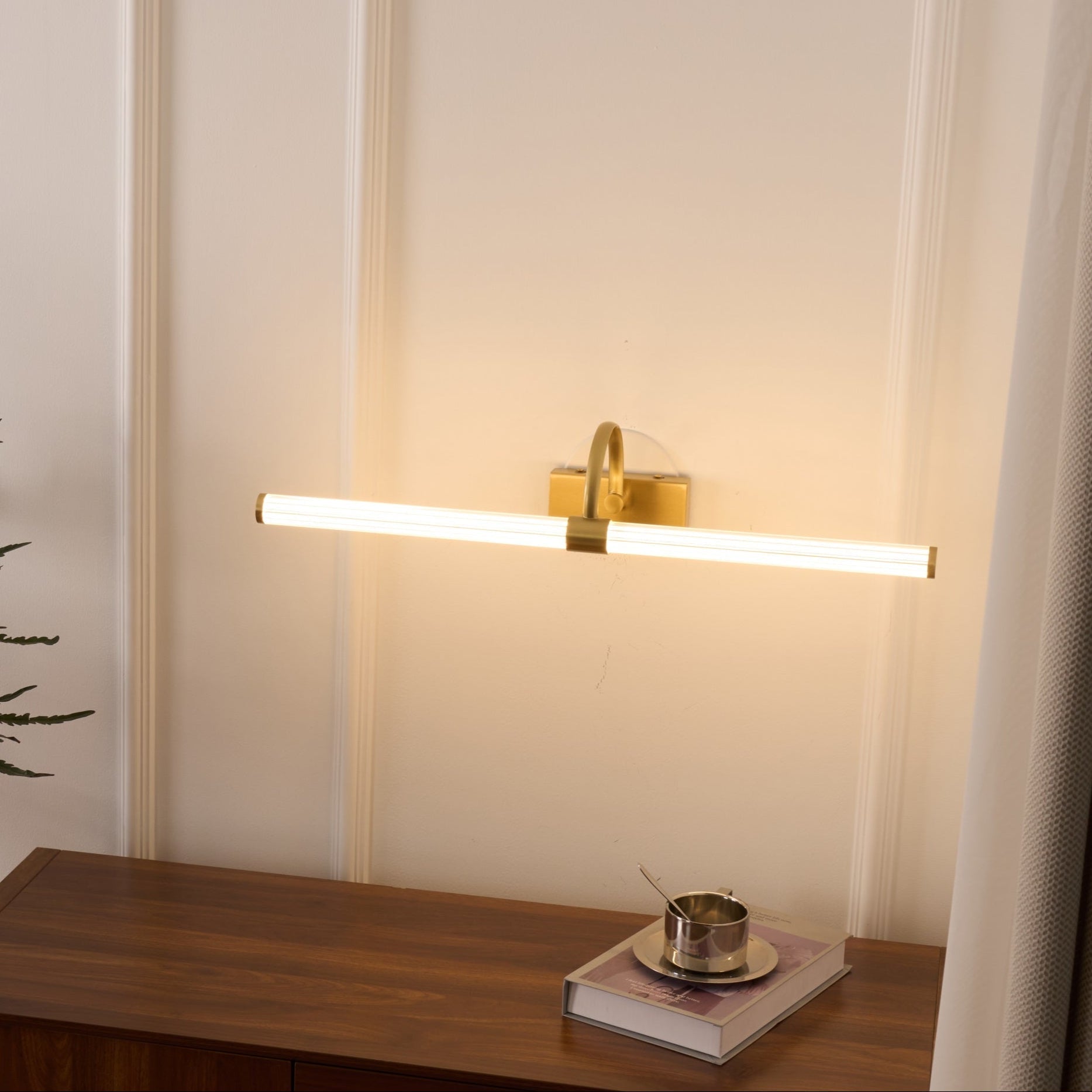 Beryl Modern Minimalist Brass Wall Light - Letslighting
