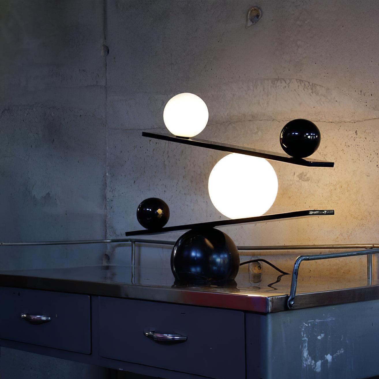 Usilus Table Lamp - Letslighting