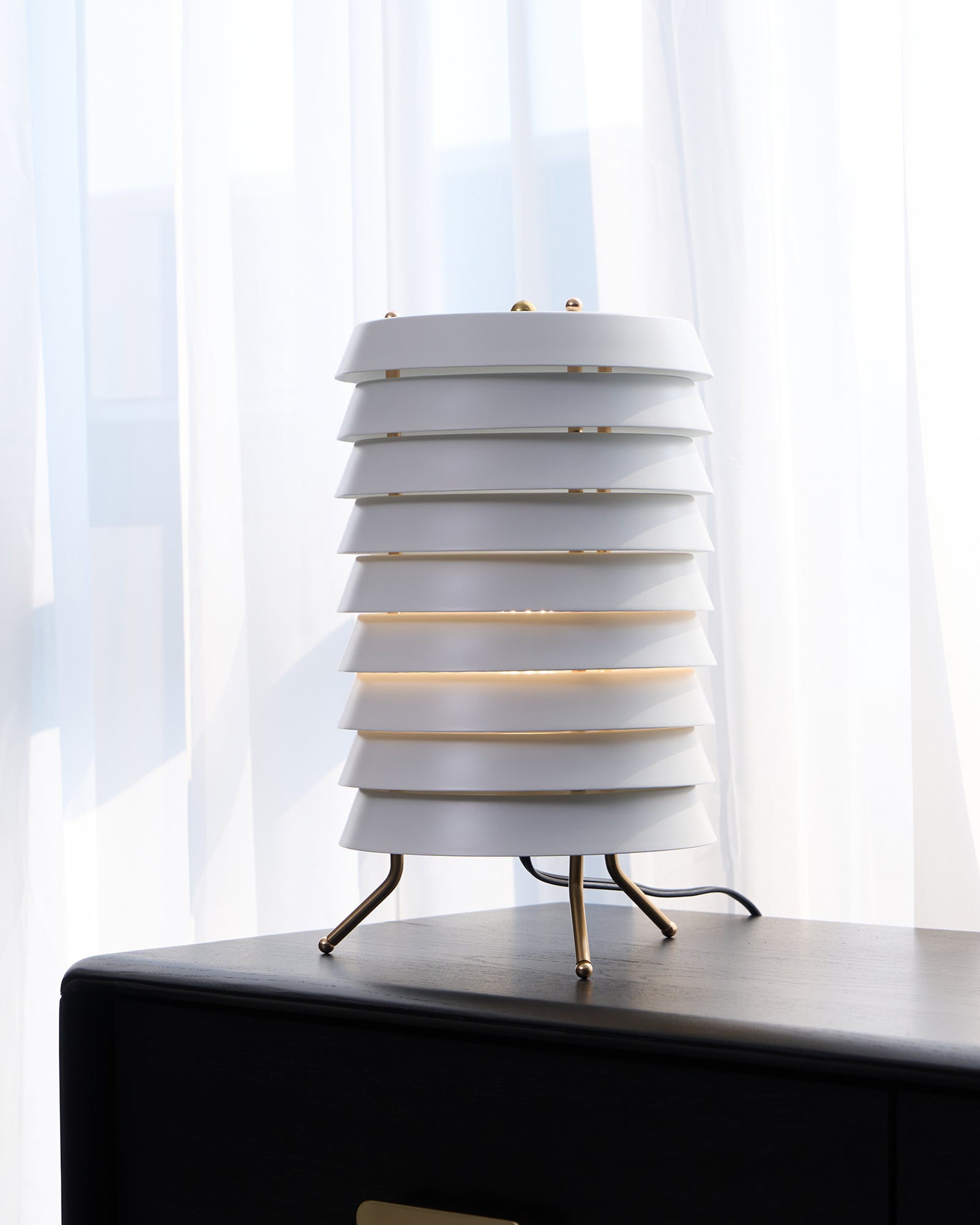 Kora Lattice Scandinavian Table Lamp - Letslighting