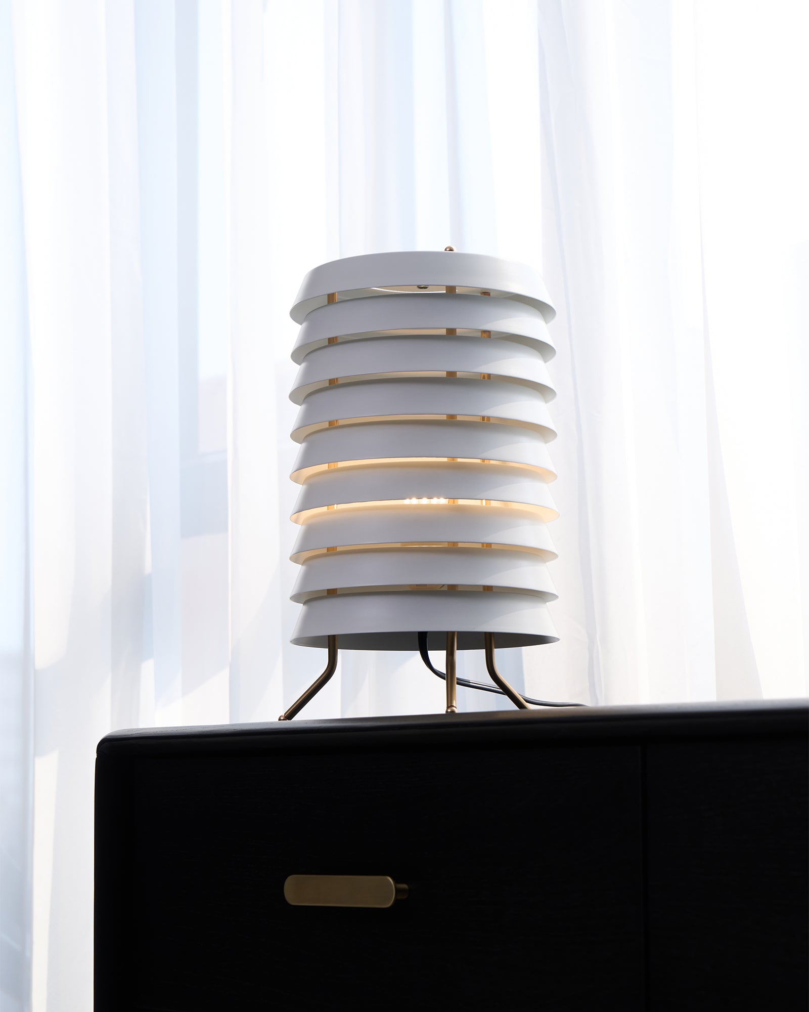 Kora Lattice Scandinavian Table Lamp - Letslighting