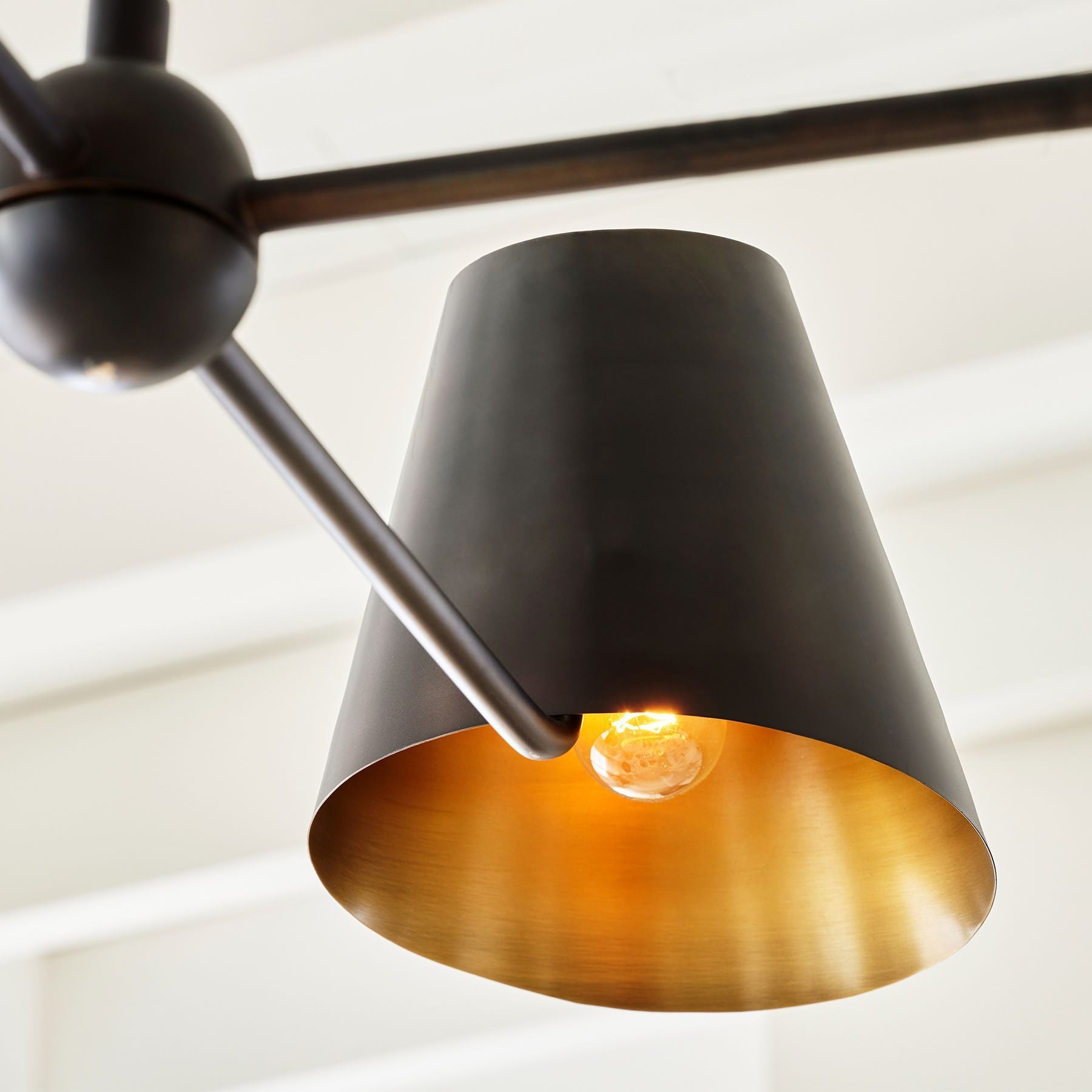 Vemarora Vintage Industrial Linear Chandelier - Letslighting