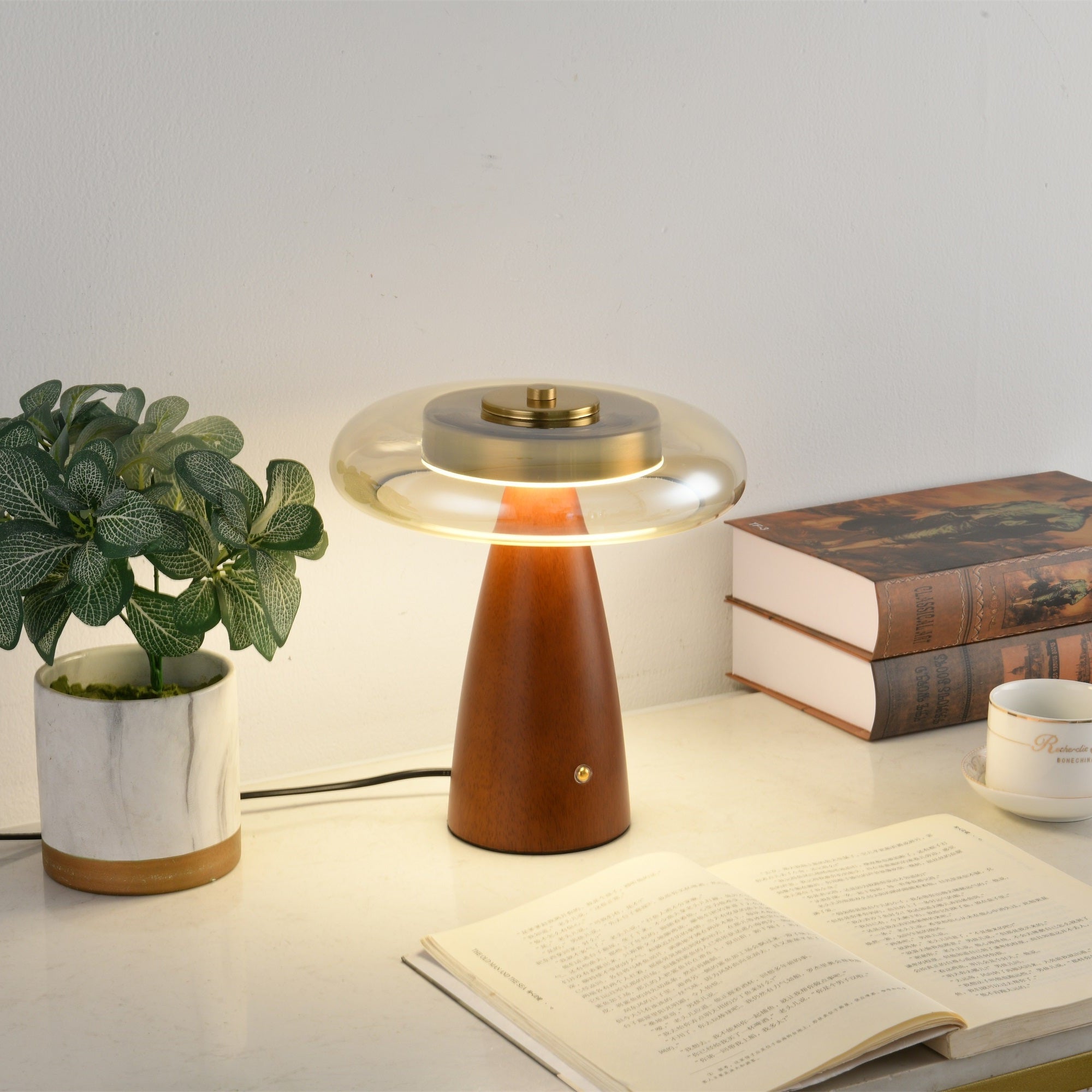 Mushroom Retro Glass Table Lamp - Blowlighting