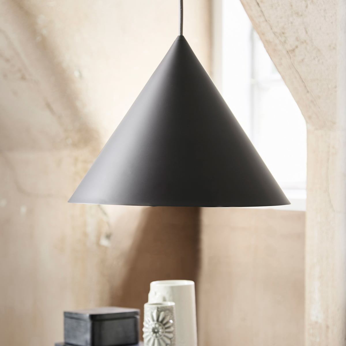 Caeluvyu Modern Minimalist Dark Pendant Lamp - Letslighting