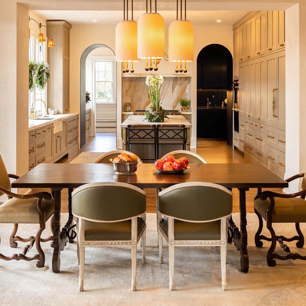 Voloraris Traditional Elegance Glass Pendant Light - Letslighting