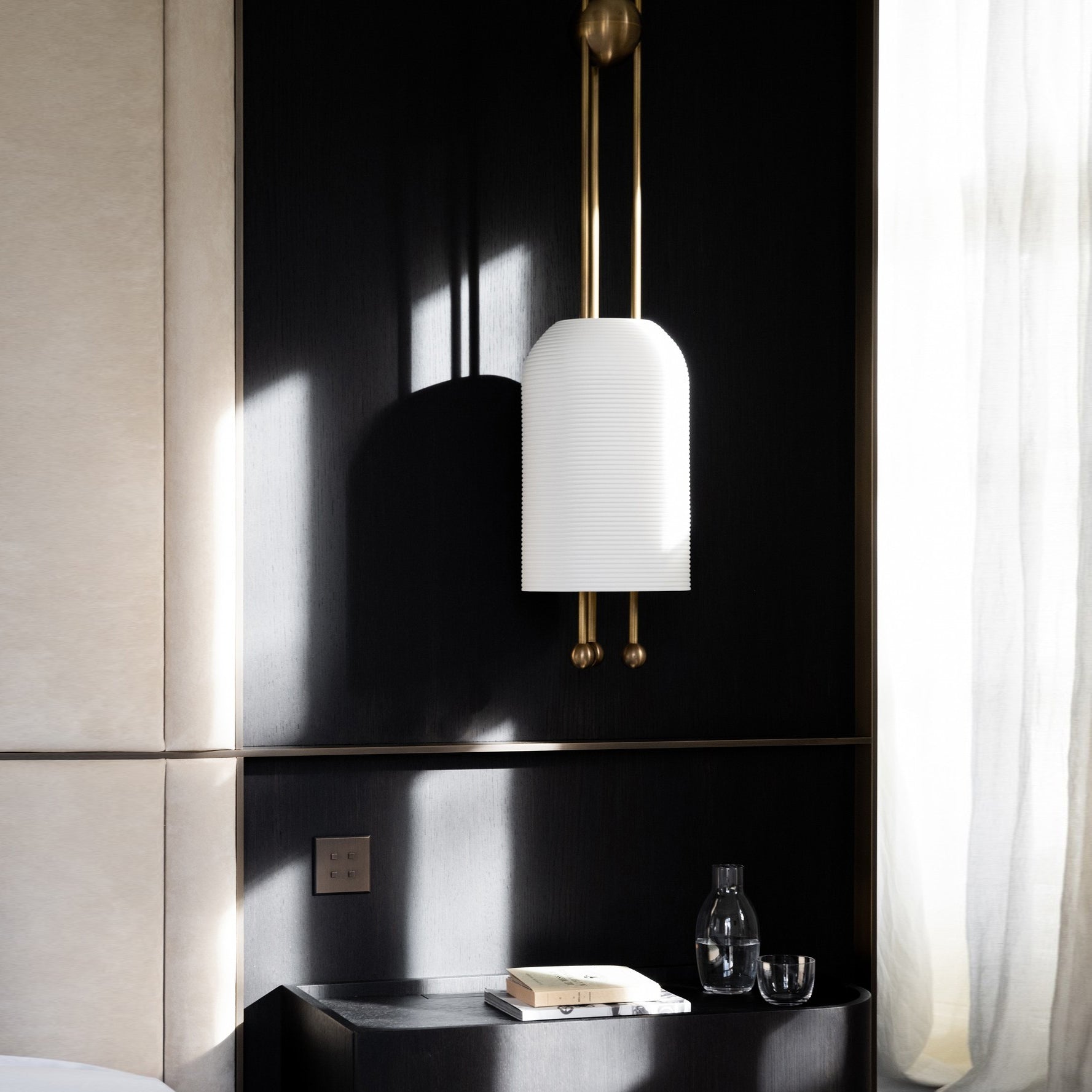 Voloraris Traditional Elegance Glass Pendant Light - Letslighting
