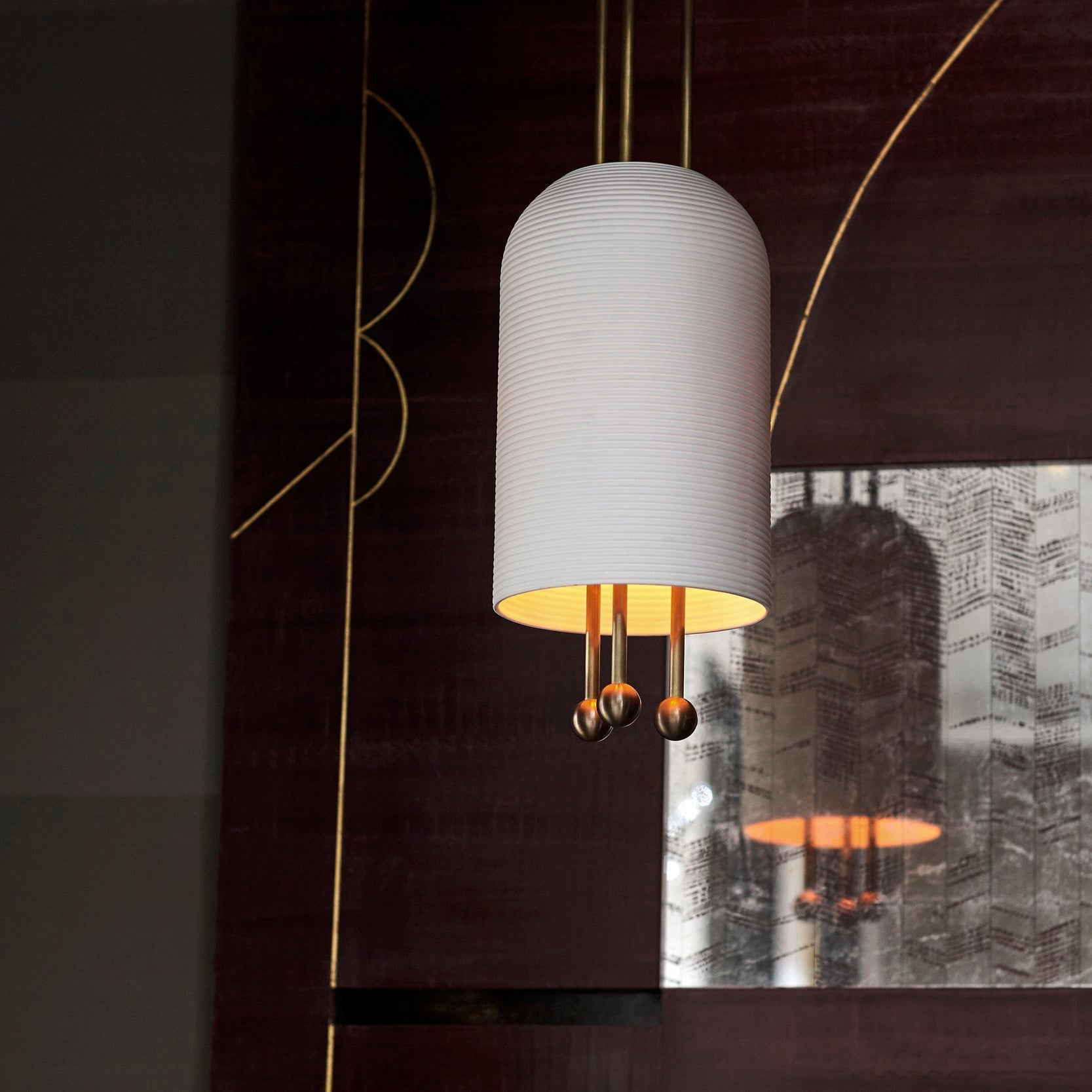 Voloraris Traditional Elegance Glass Pendant Light - Letslighting