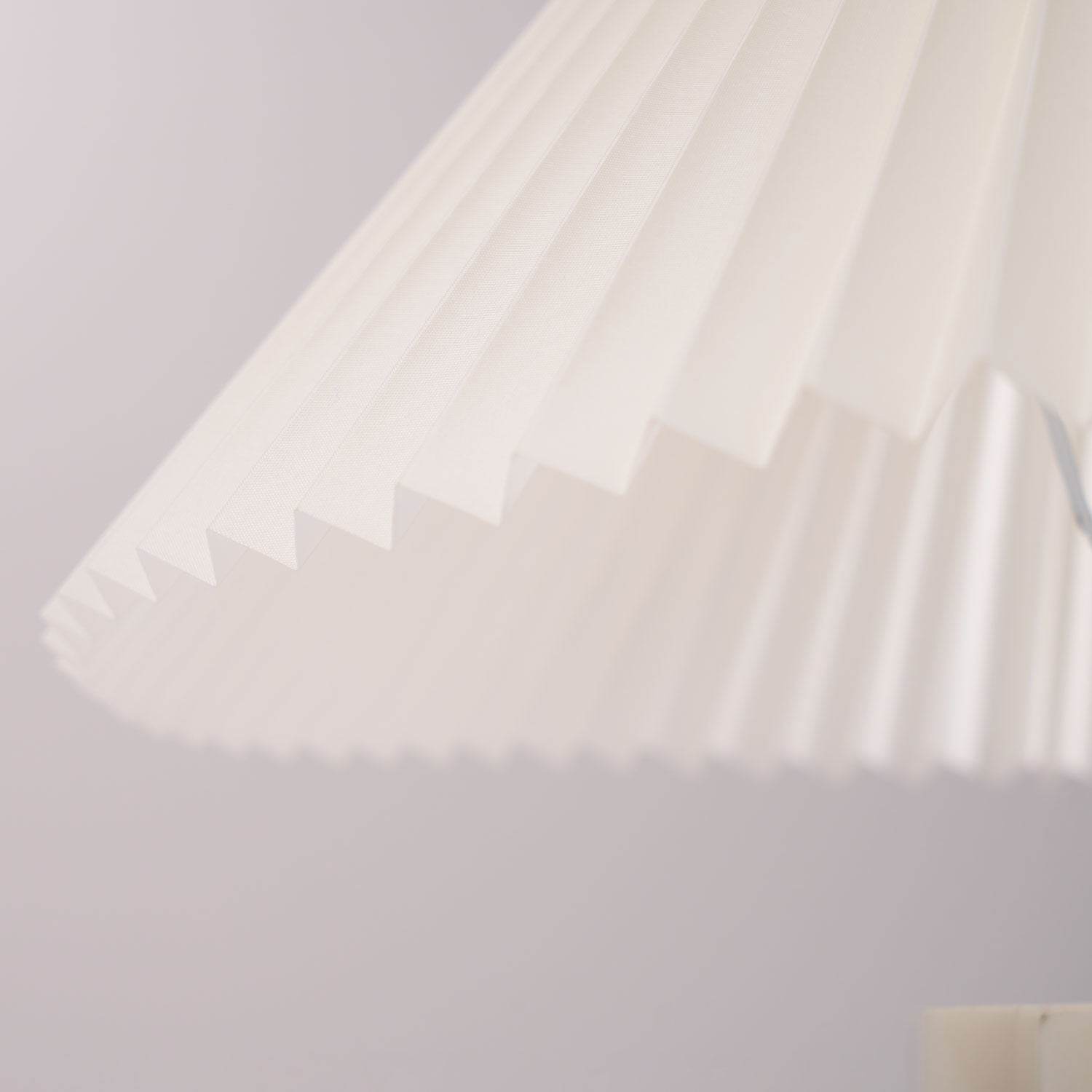 Belle Modern Table Lamp - Letslighting