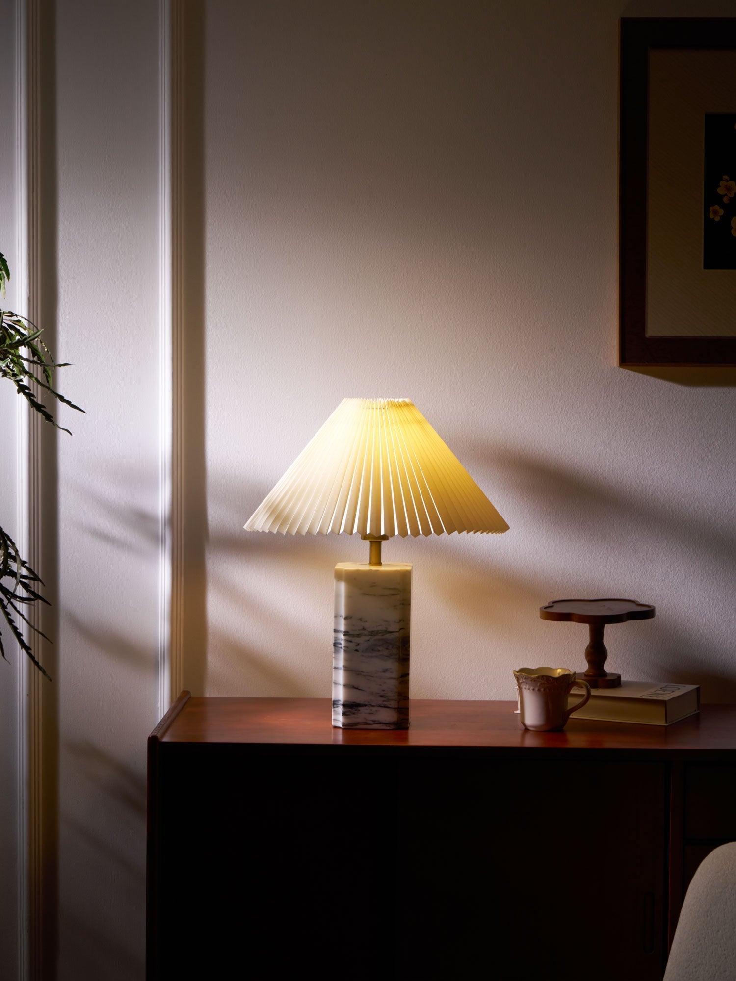 Belle Modern Table Lamp - Letslighting