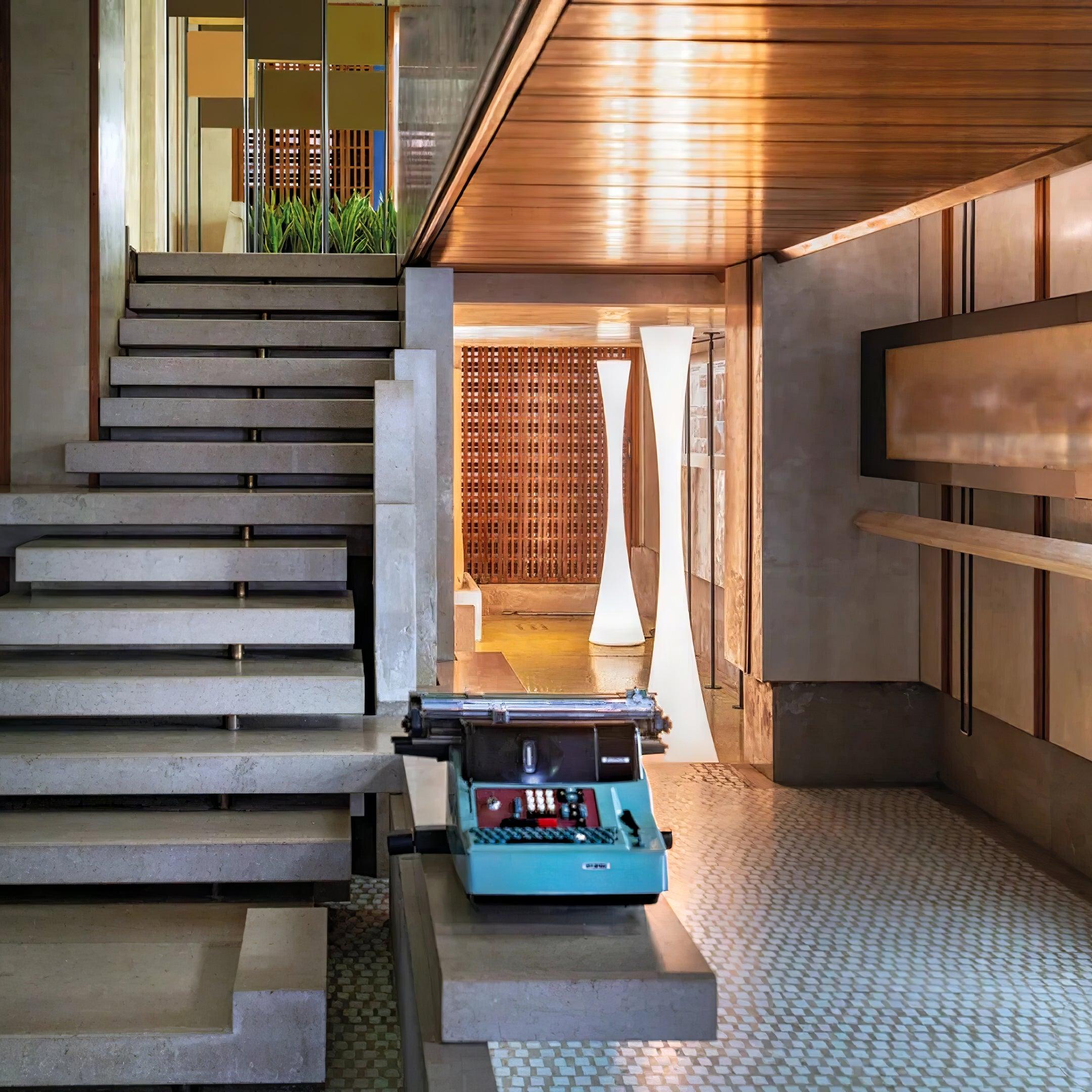 Solara Floor Lamp White Modern - Letslighting