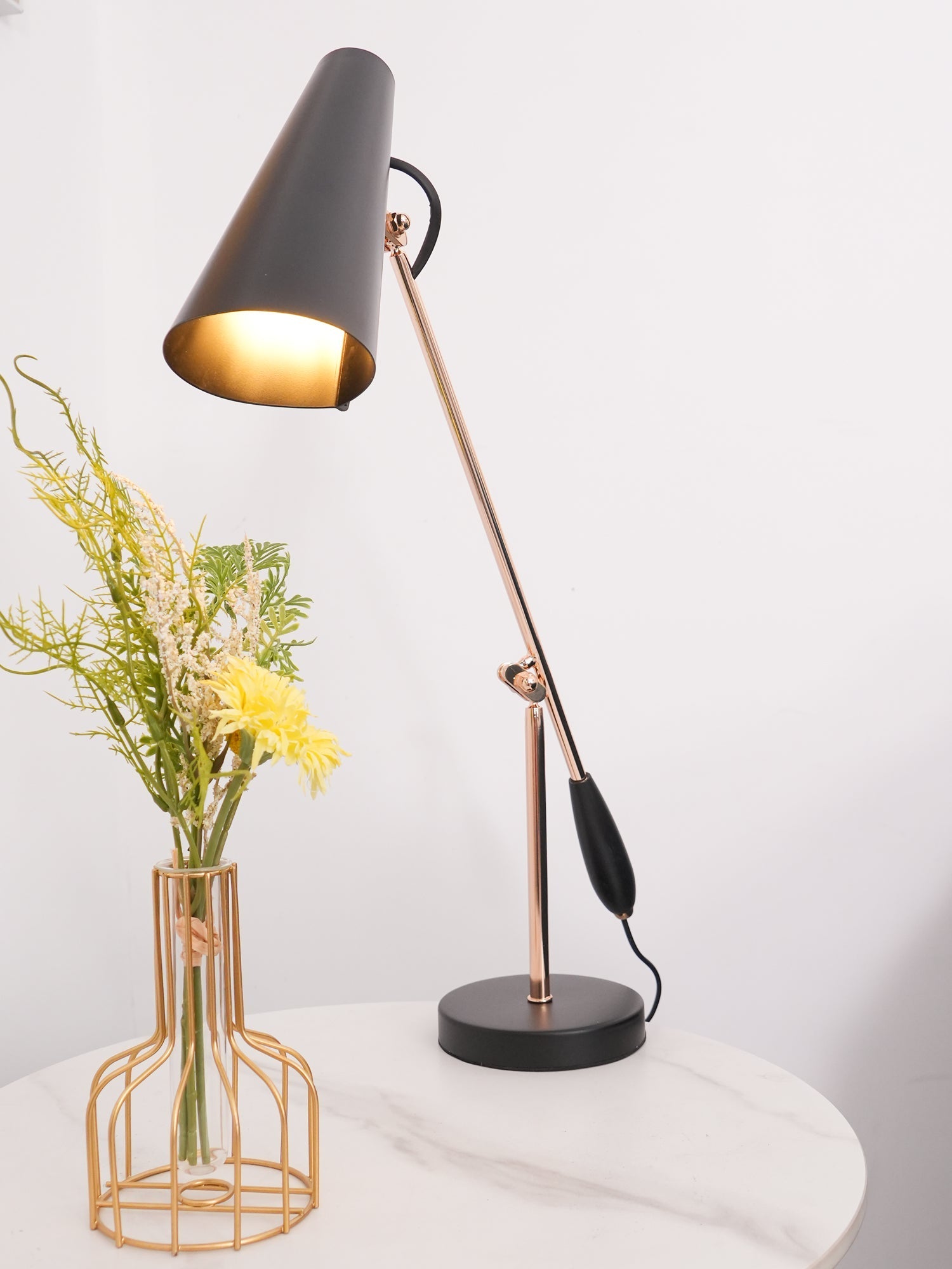 Orbix Steel Mid-Century Table Lamp - Letslighting