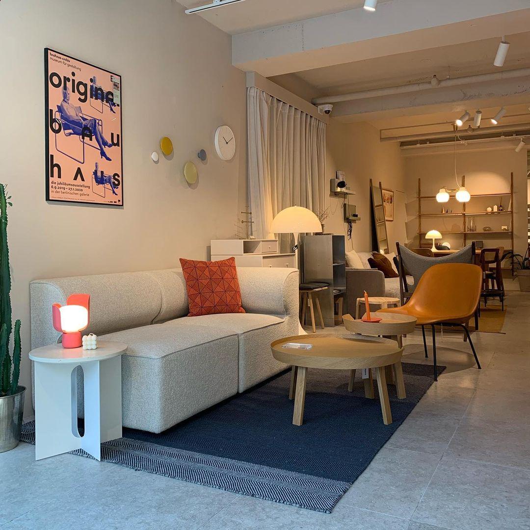 Zuri Plastic Minimalist Table Lamp - Letslighting