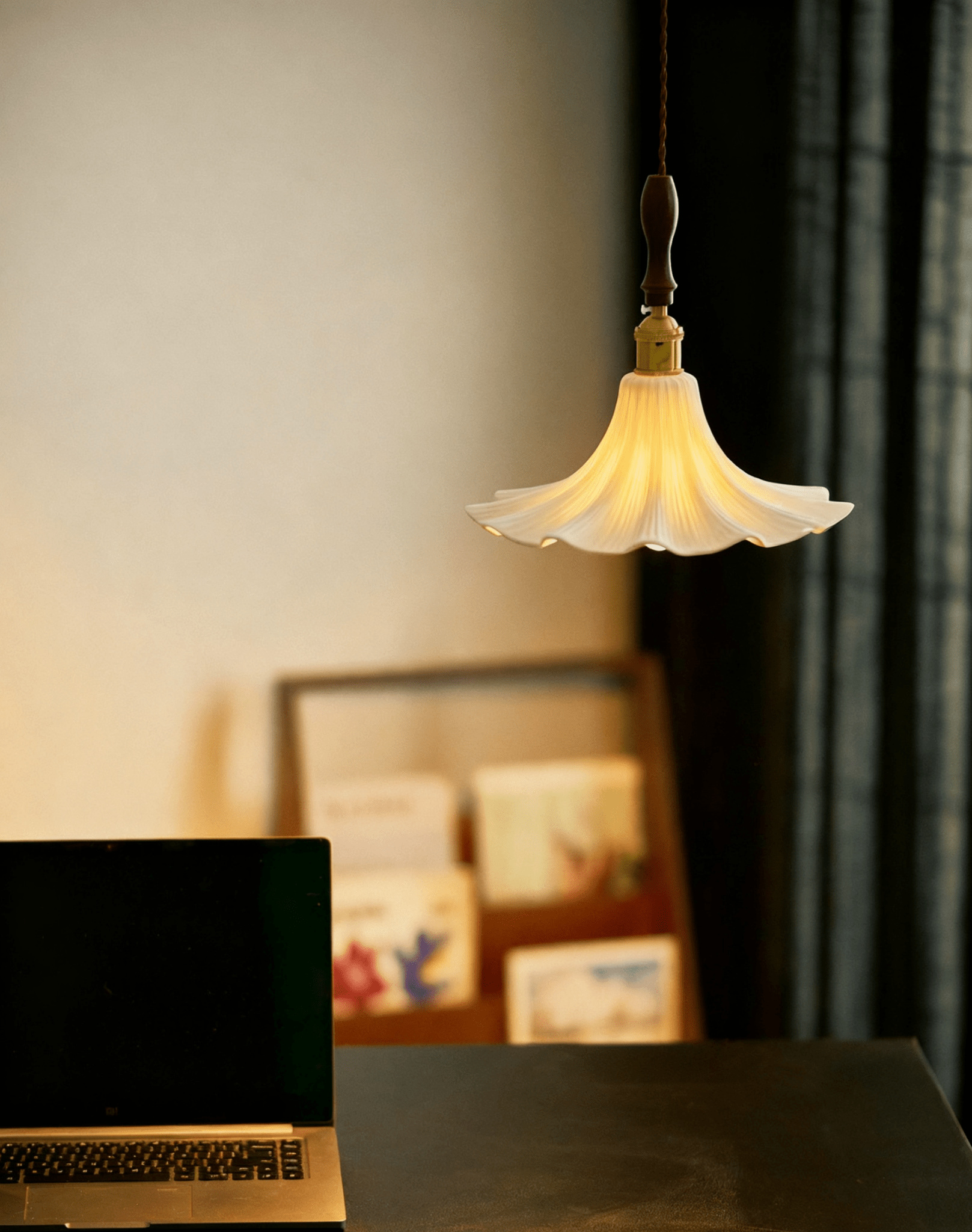 Bloom Twist Pendant Lamp - Letslighting