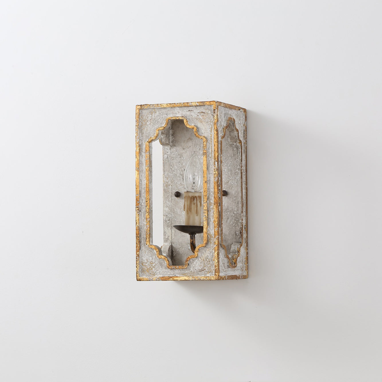 Vatnuvyd Rustic Cube Wooden Sconce - Letslighting