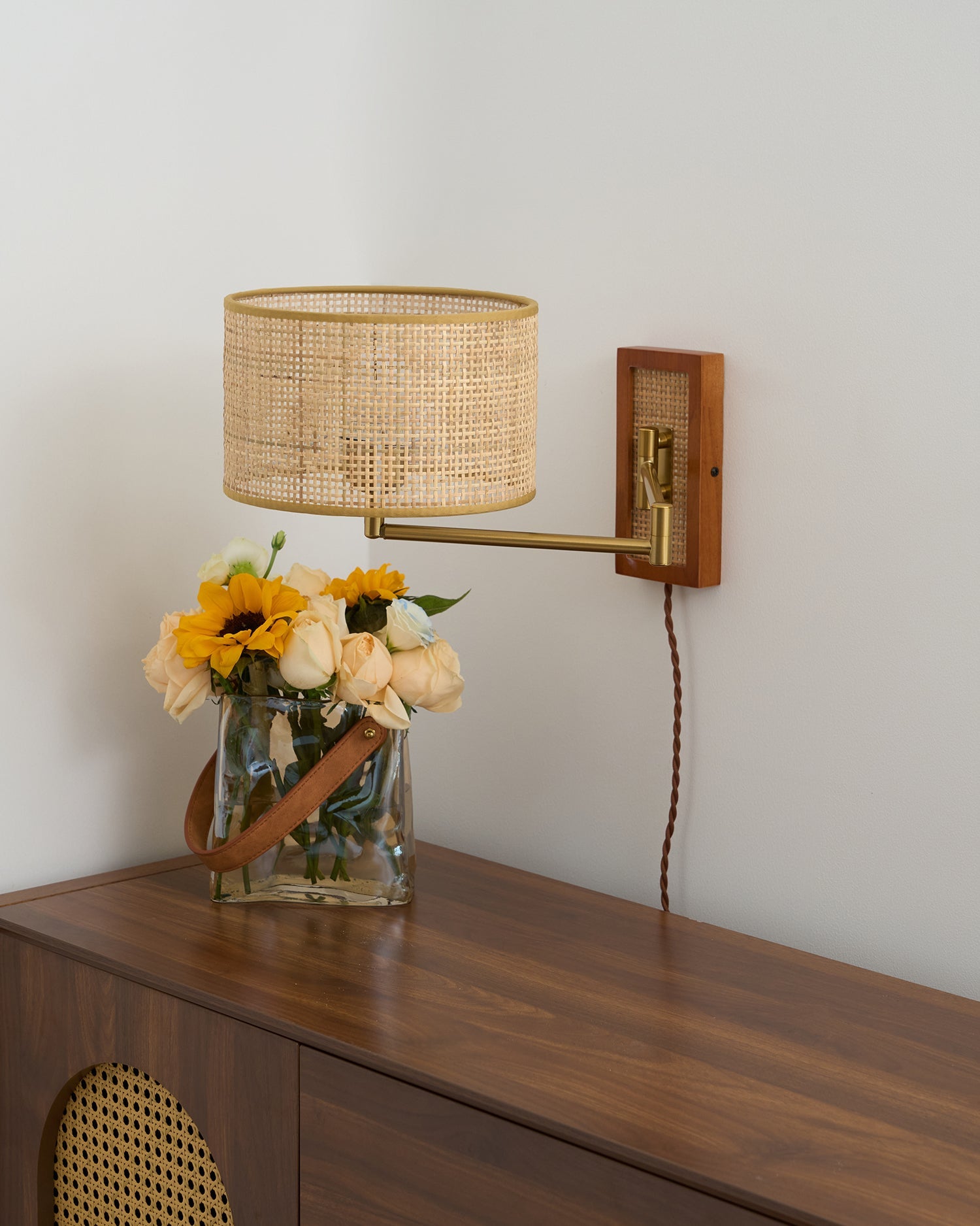 Rivaro Swing Arm Wall Lamp - Letslighting