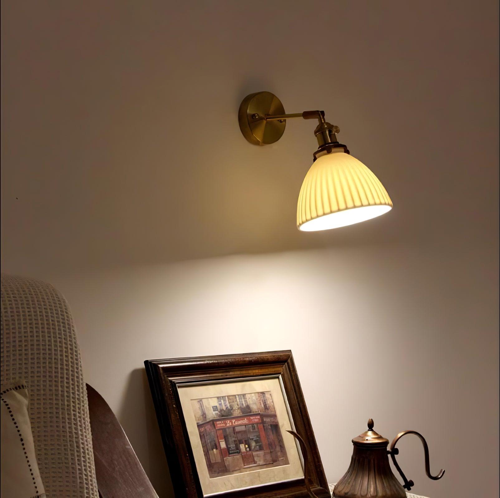 Lustra Wall Lamp Pleated Ceramic Brass - Letslighting