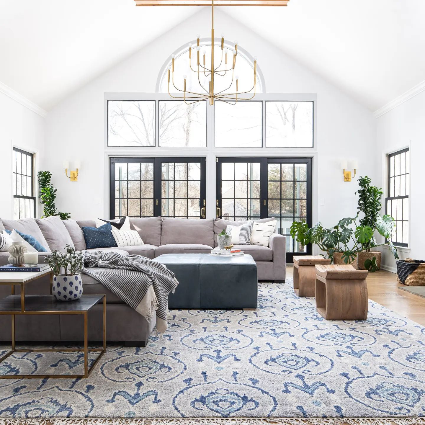 Olcarel Vintage Industrial Brass Chandelier - Letslighting