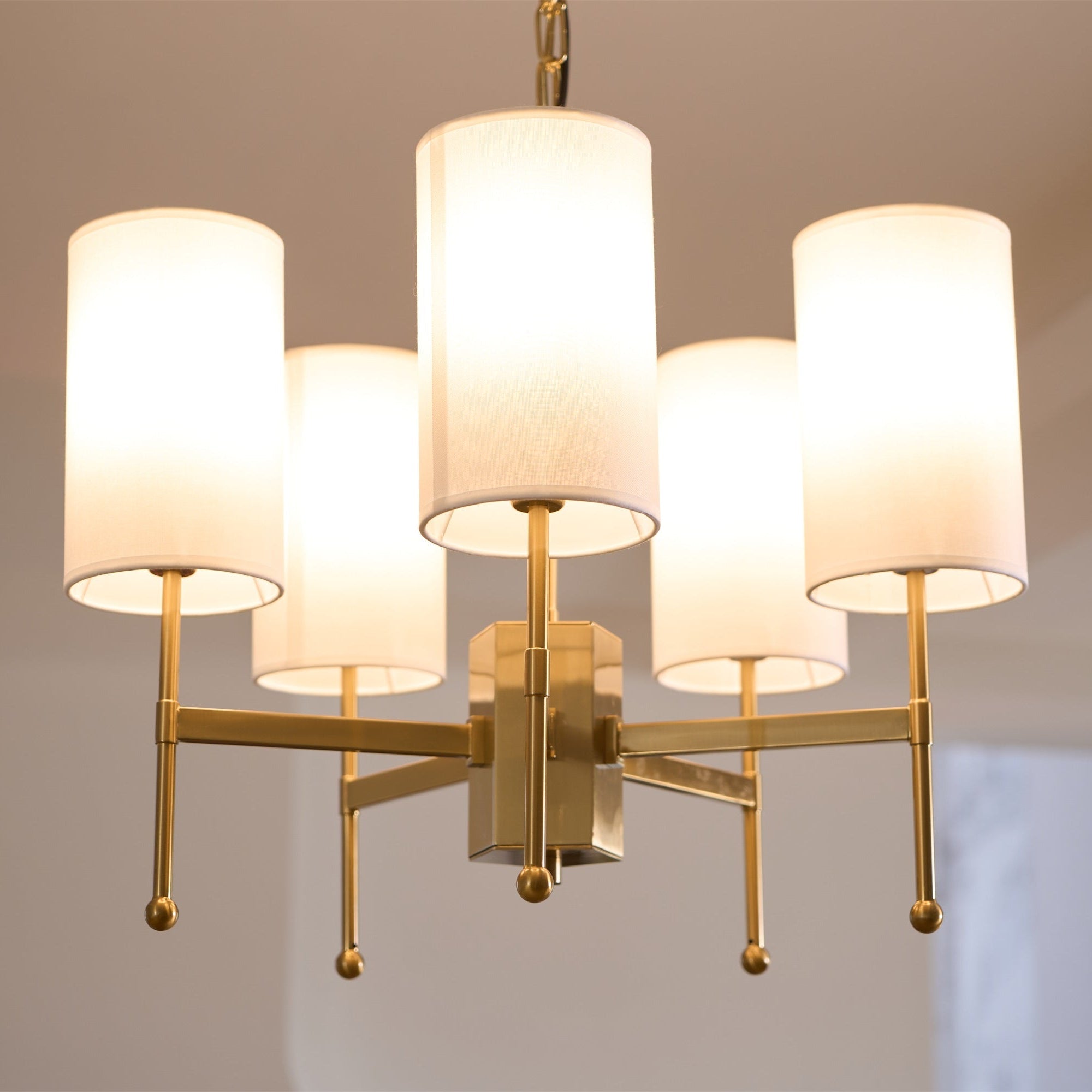 Ulcarisra Traditional Vintage Brass Fabric Chandelier - Letslighting