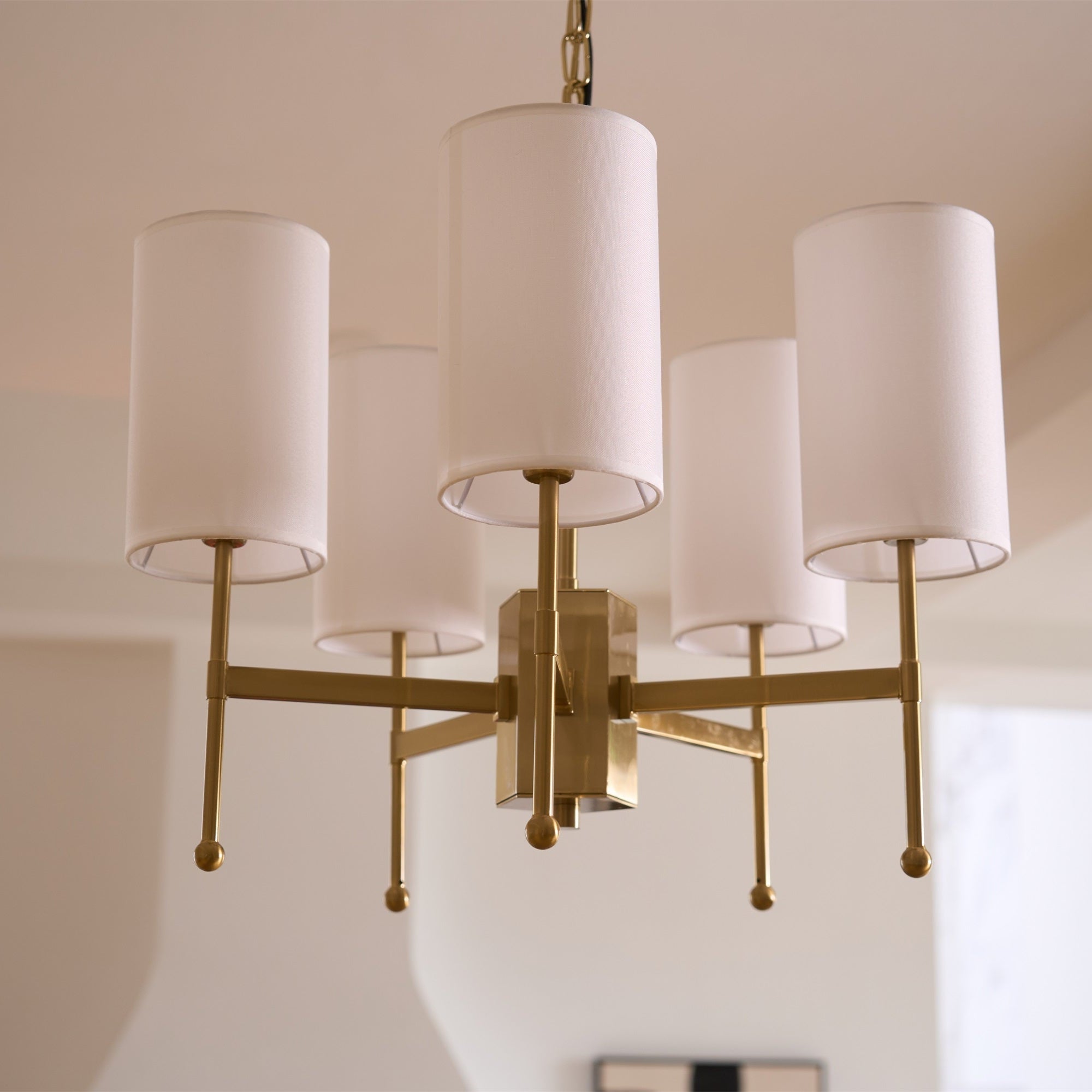 Ulcarisra Traditional Vintage Brass Fabric Chandelier - Letslighting
