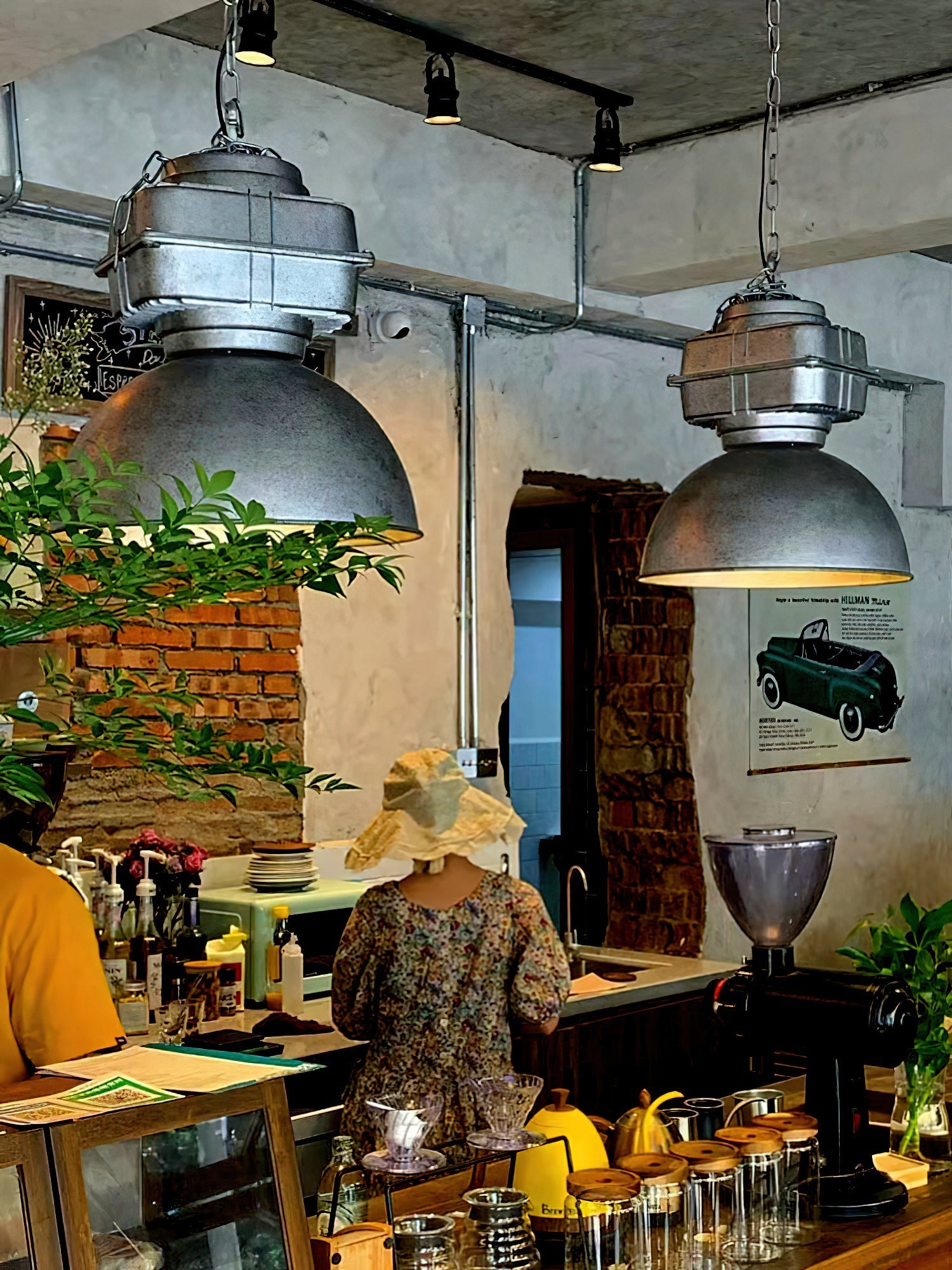 Astra Vintage Industrial Brilliant Pendant Light - Letslighting