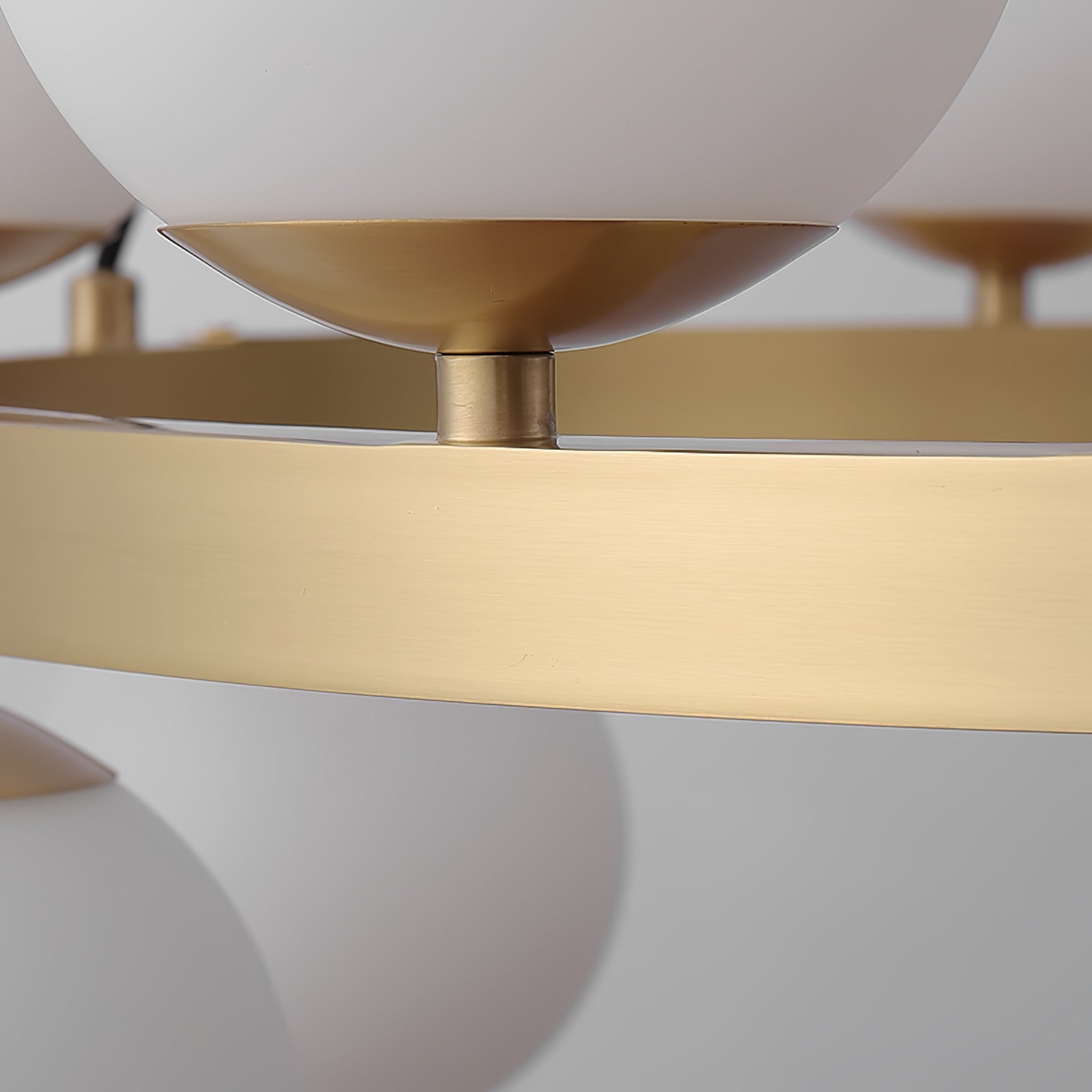 Lustra Chandelier Globe Brass Ring - Letslighting