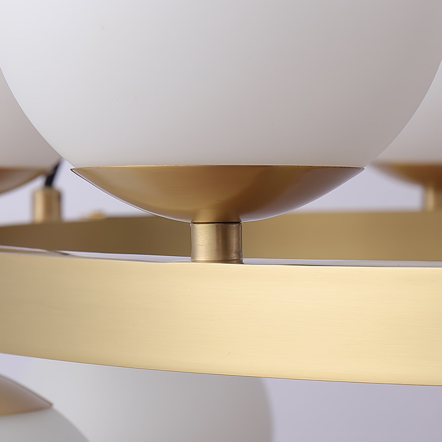 Lustra Chandelier Globe Brass Ring - Letslighting