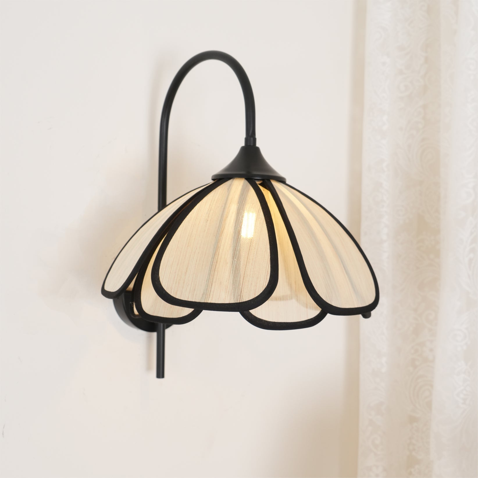 Ivsiliel Natural Burnt Petal Wall Lamp - Letslighting