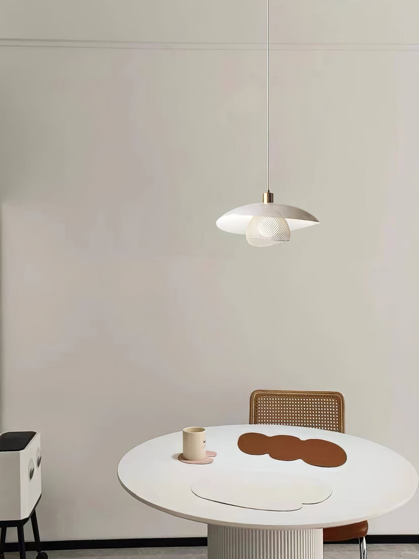 Dynam Modern Minimalist Floyd White Pendant Lamp - Letslighting