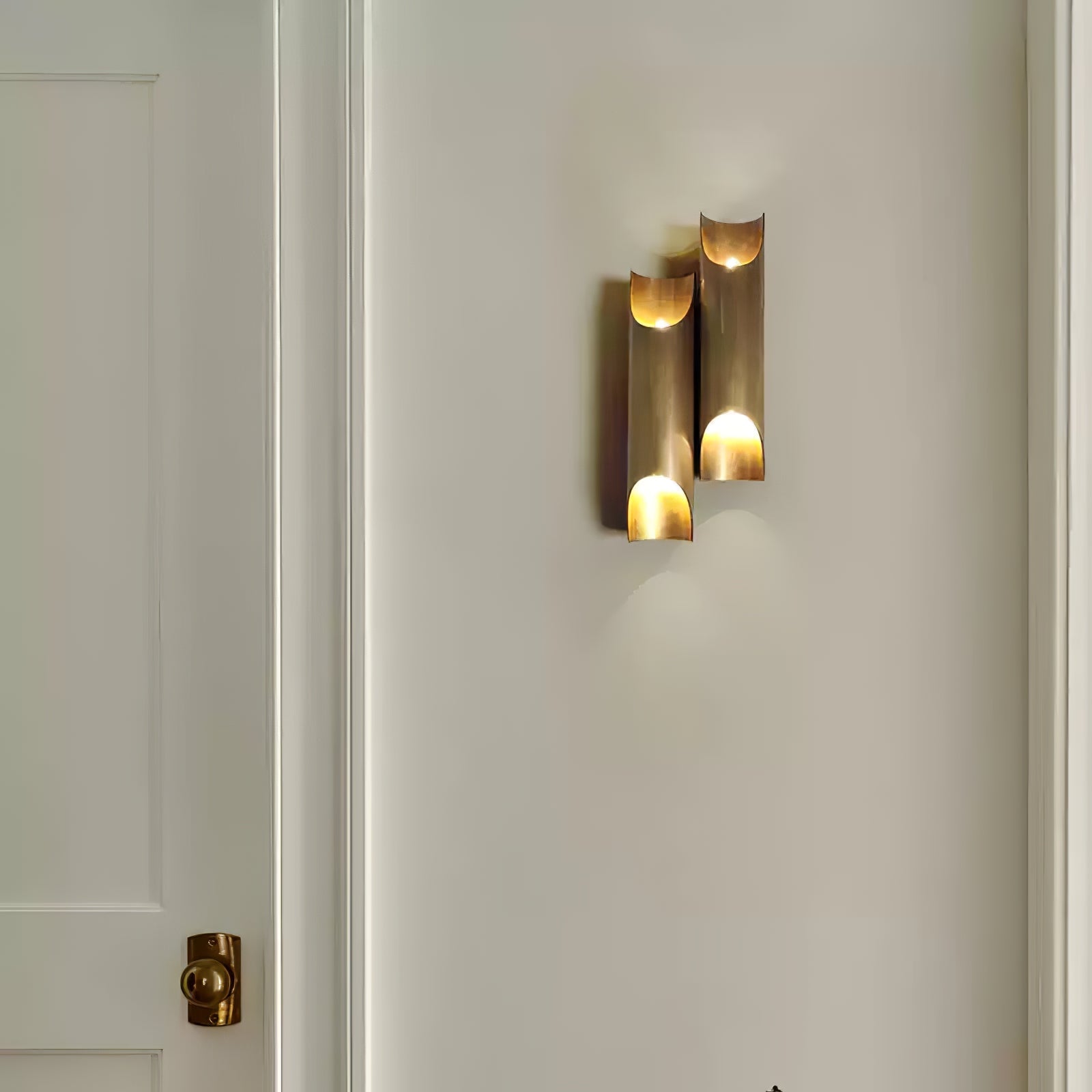 Zodoran Traditional Brass Wall Lamp - Letslighting